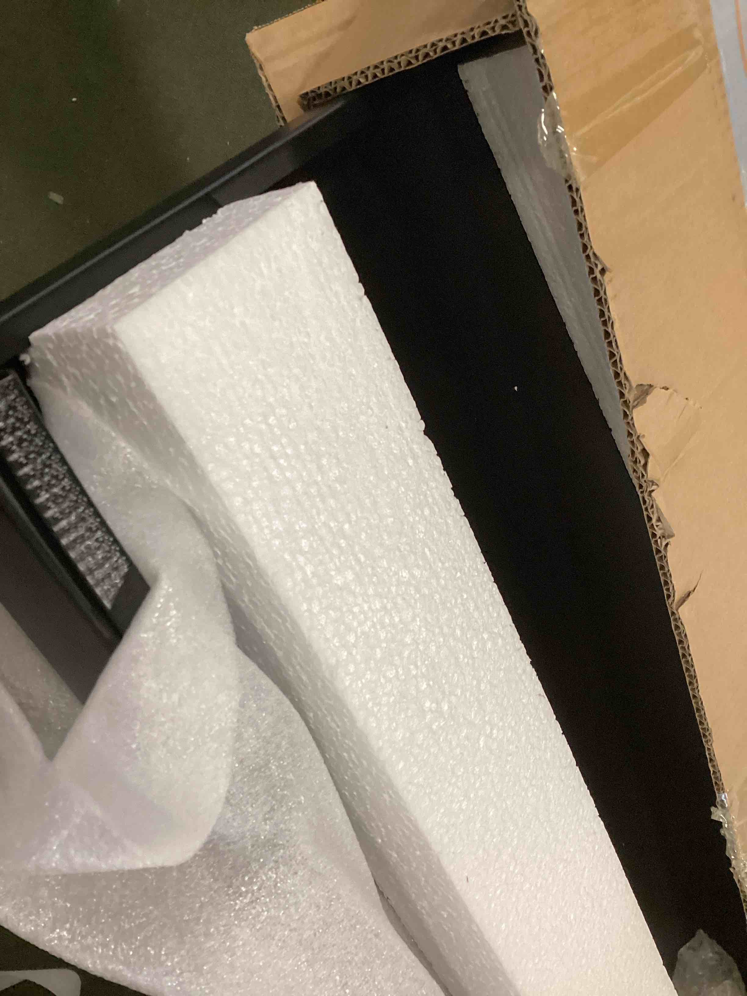 https://s3.amazonaws.com/lotting-images-prod/bidfta/PPE2099283_1744291808729.jpeg
