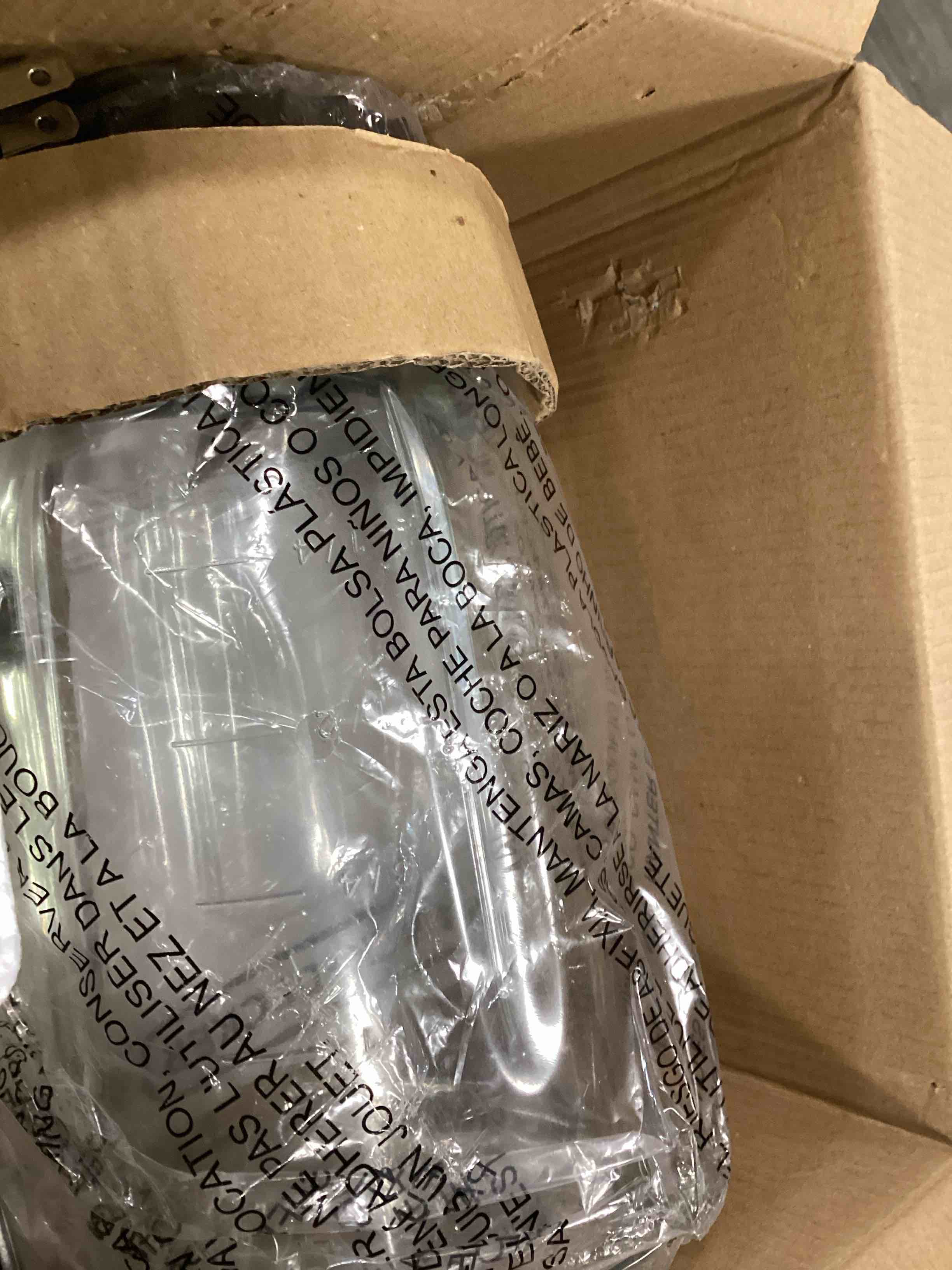 https://s3.amazonaws.com/lotting-images-prod/bidfta/PPE2099306_1744295610432.jpeg