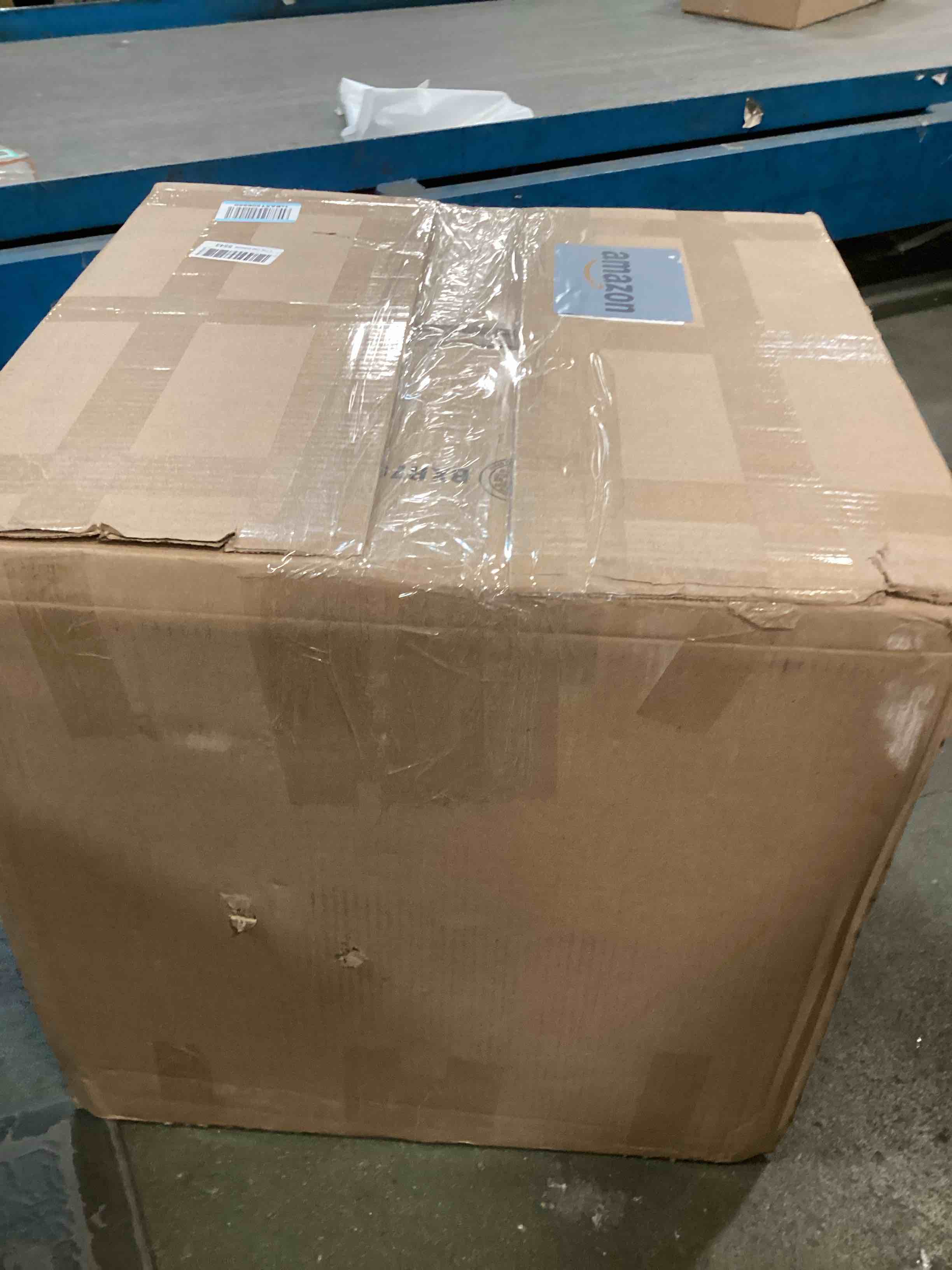 https://s3.amazonaws.com/lotting-images-prod/bidfta/PPE2099369_1744379750837.jpeg