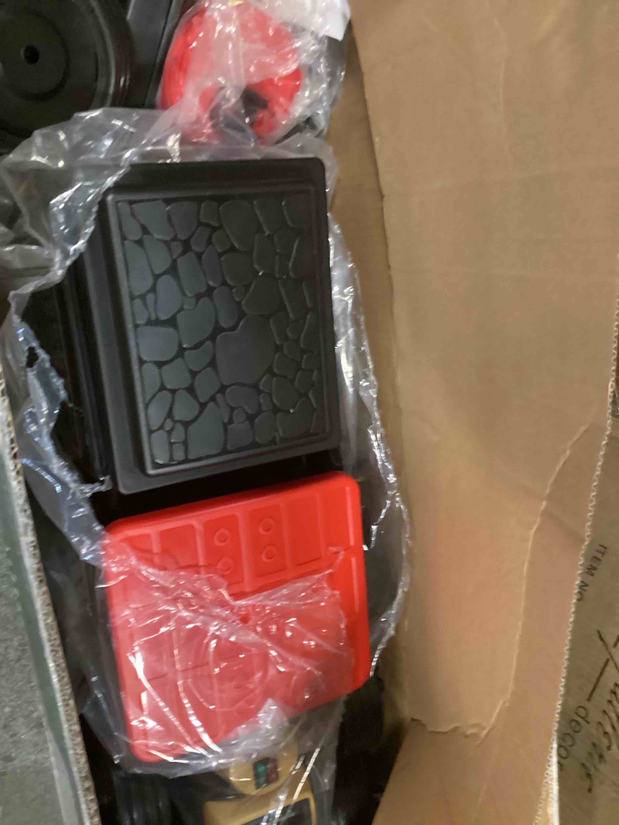 https://s3.amazonaws.com/lotting-images-prod/bidfta/PPE2099518_1744395917871.jpeg