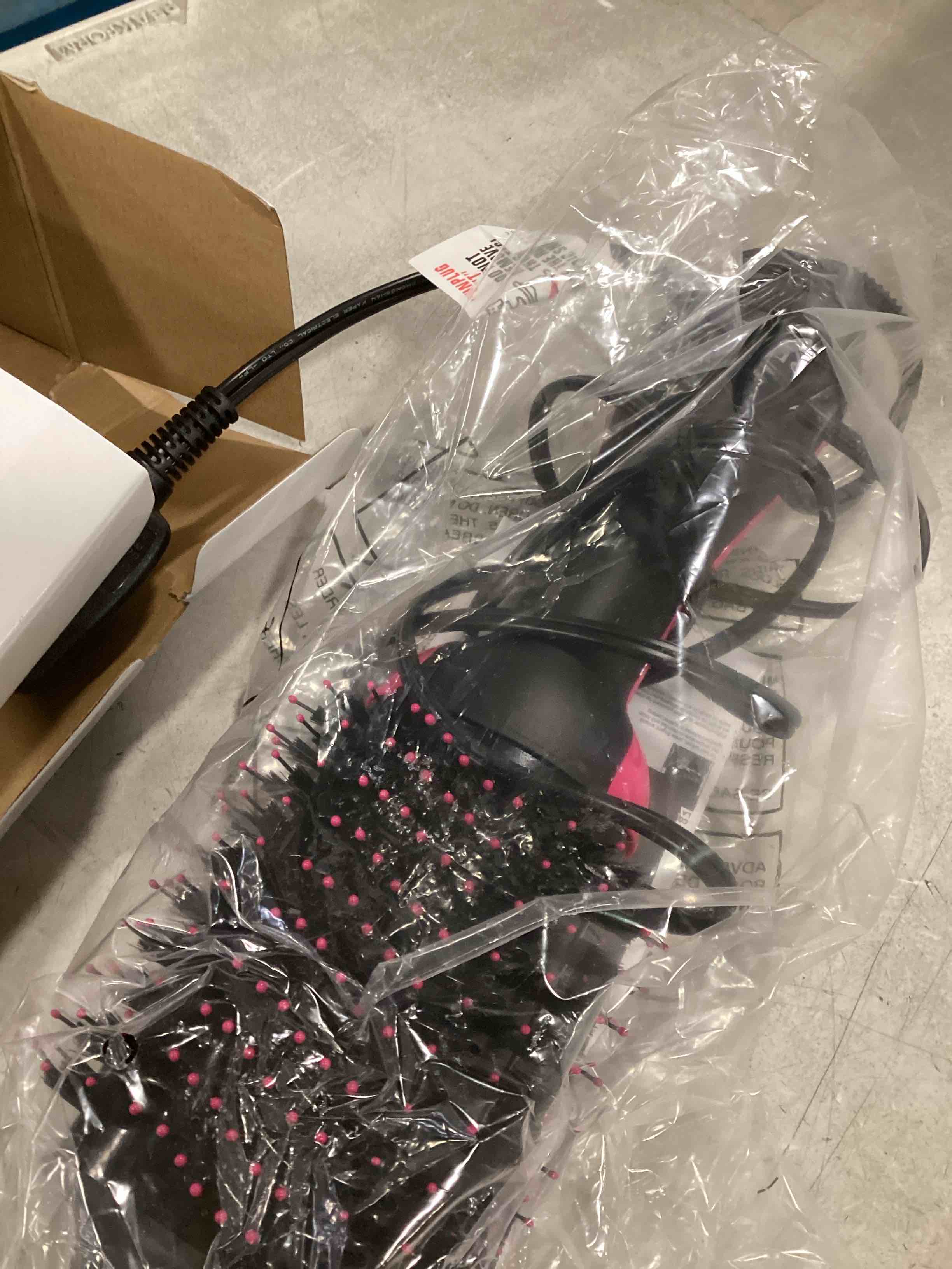 https://s3.amazonaws.com/lotting-images-prod/bidfta/PPE2099583_1744635134044.jpeg