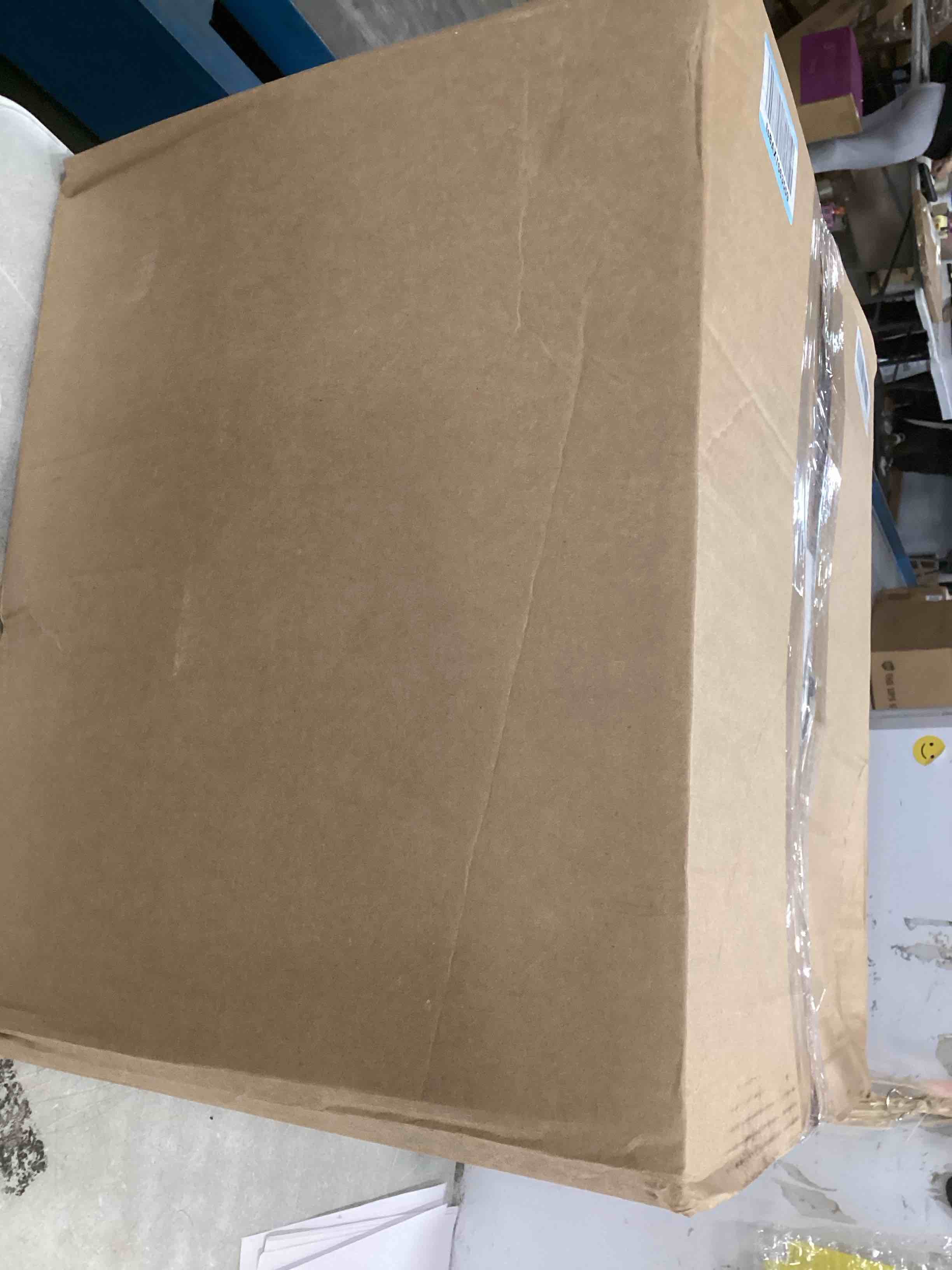 https://s3.amazonaws.com/lotting-images-prod/bidfta/PPE2099892_1744734097428.jpeg