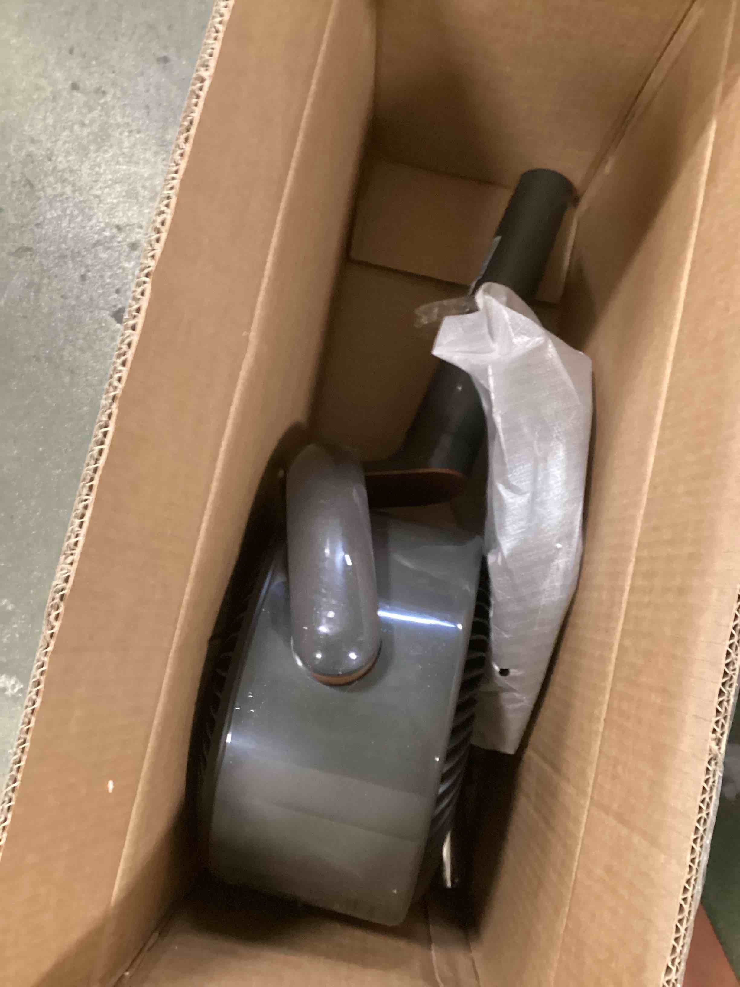 https://s3.amazonaws.com/lotting-images-prod/bidfta/PPE2100447_1744918274860.jpeg