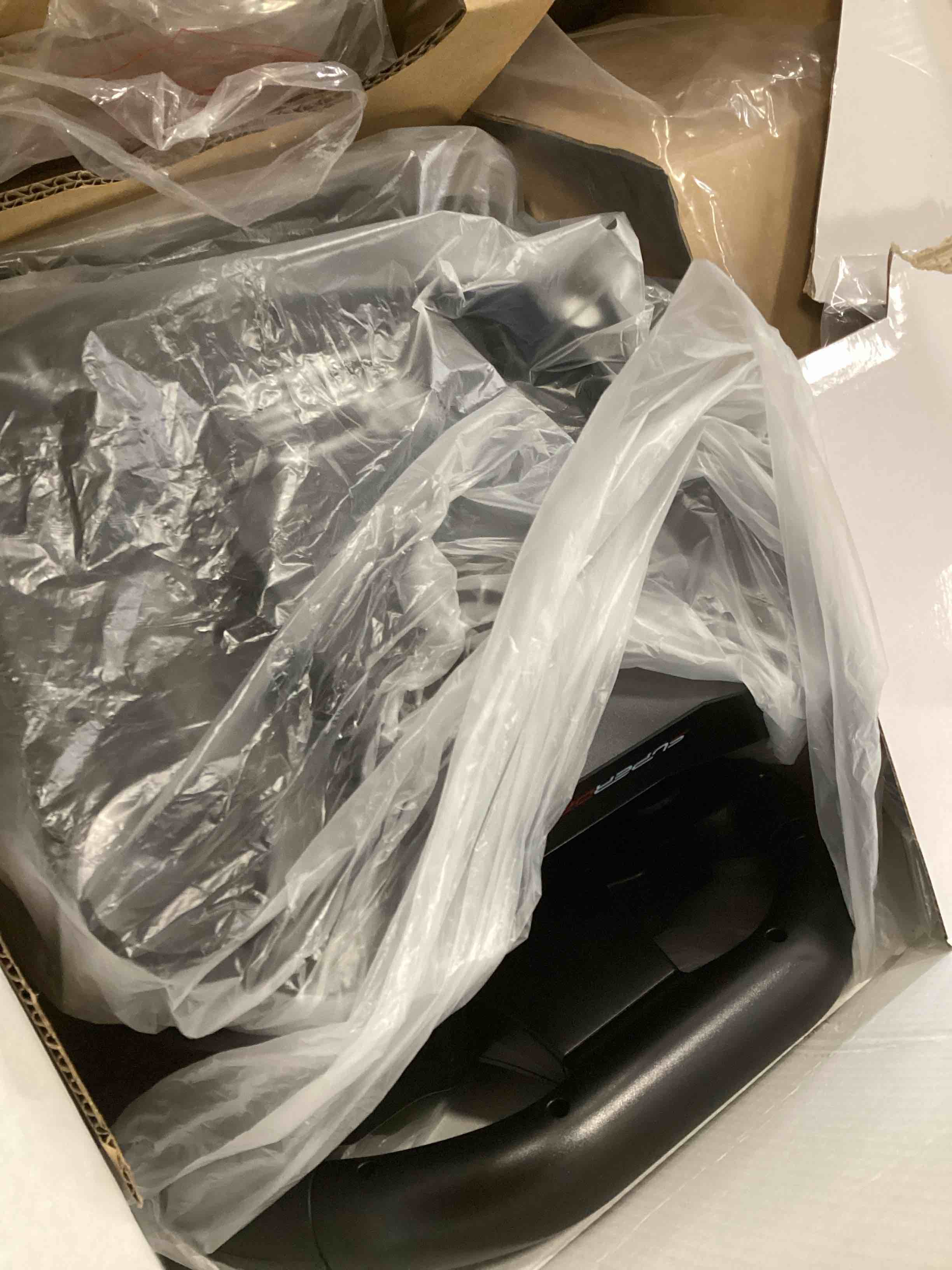 https://s3.amazonaws.com/lotting-images-prod/bidfta/PPE2100526_1744983328889.jpeg