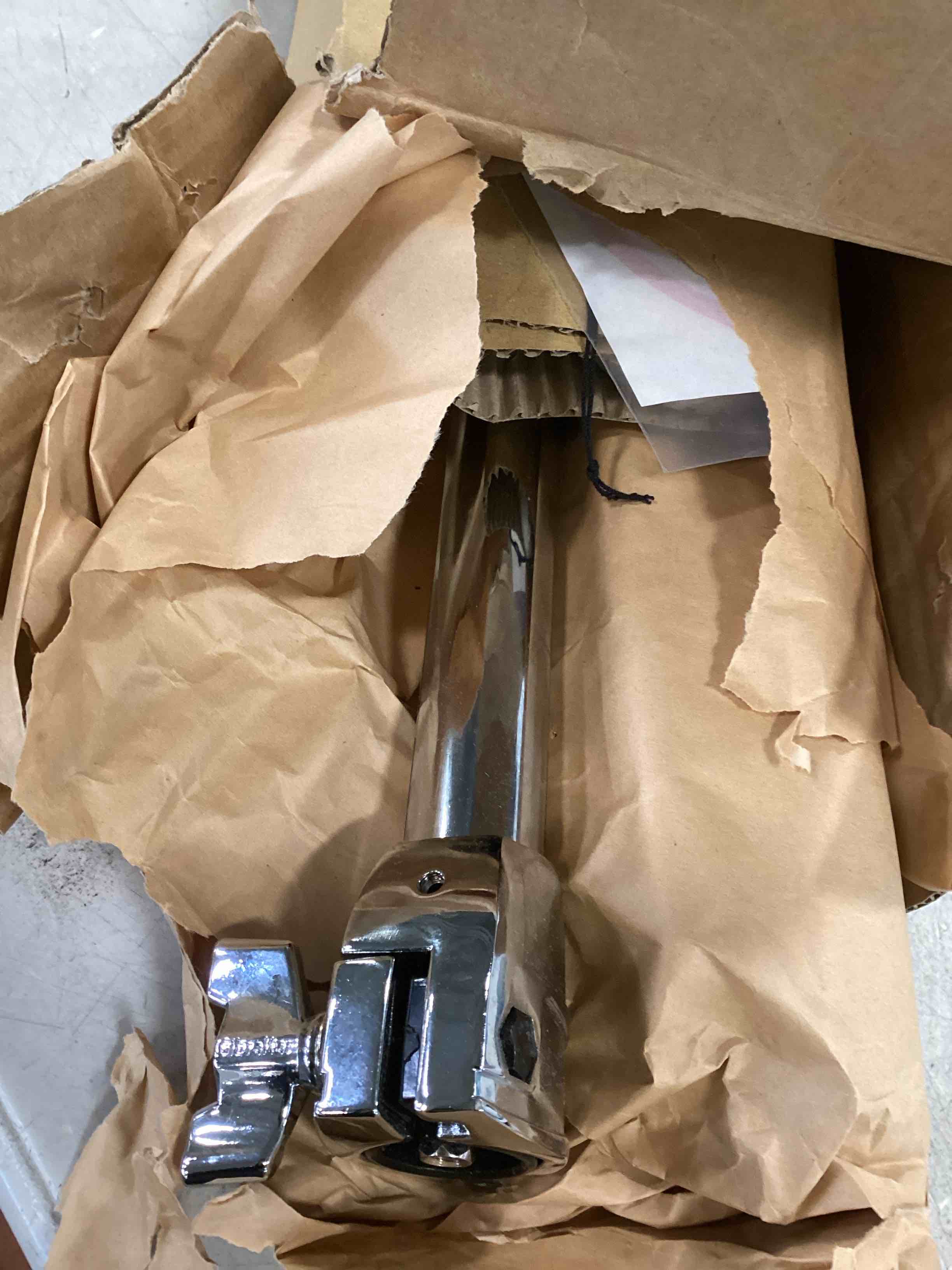 https://s3.amazonaws.com/lotting-images-prod/bidfta/PPE2100535_1744984337200.jpeg