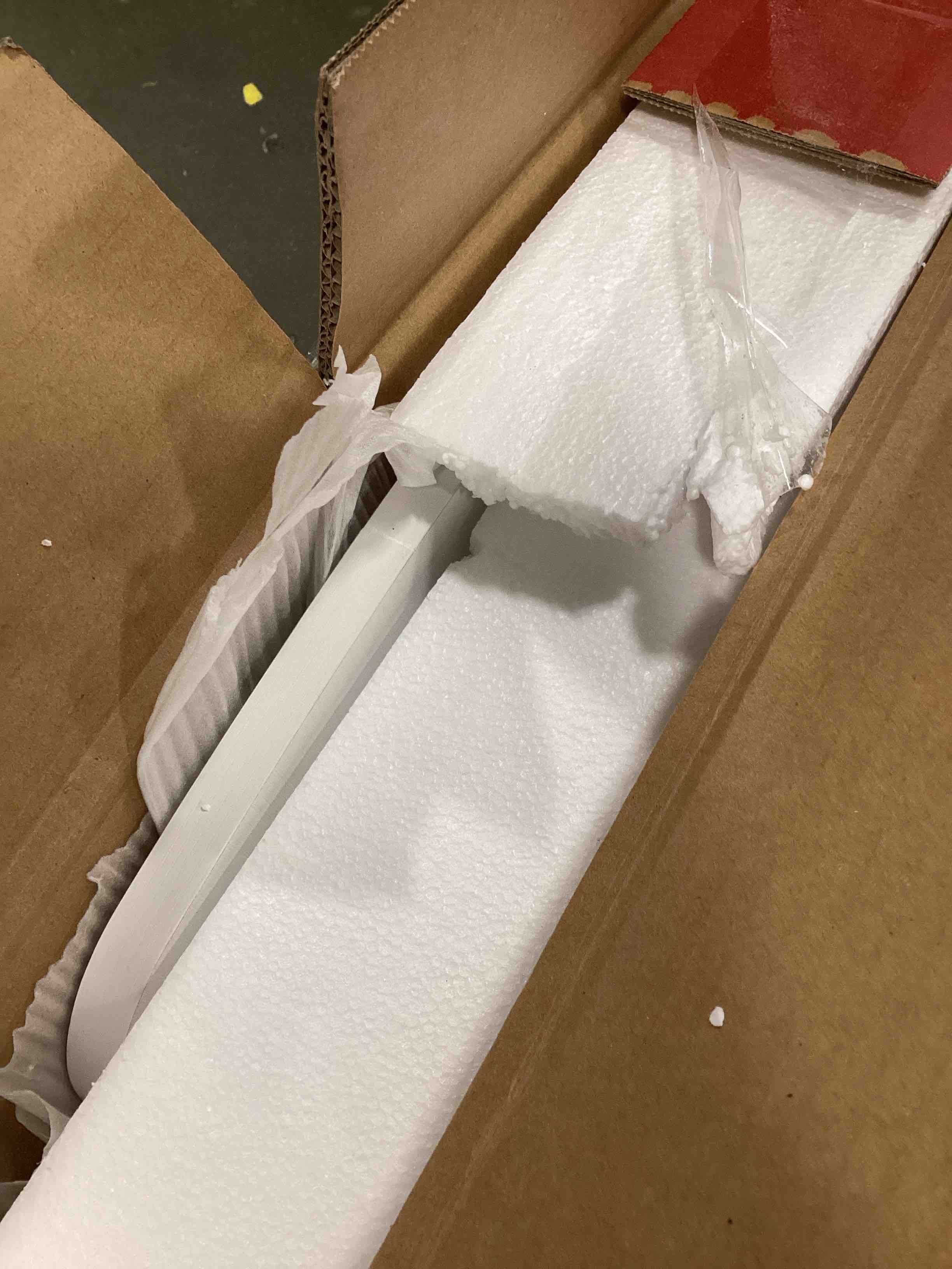 https://s3.amazonaws.com/lotting-images-prod/bidfta/PPE2100621_1745334762767.jpeg