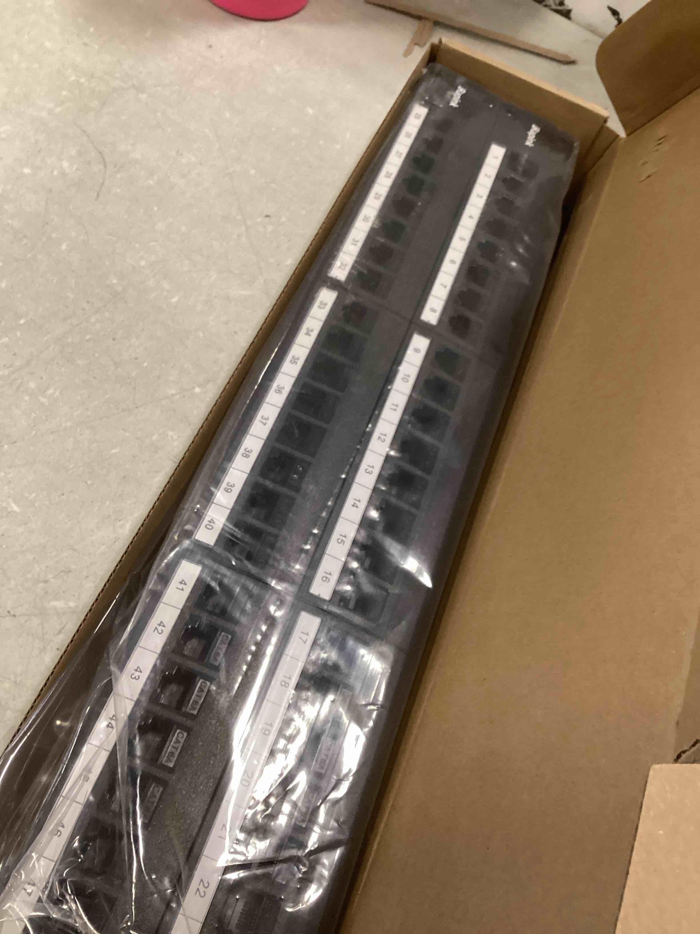 https://s3.amazonaws.com/lotting-images-prod/bidfta/PPE2100692_1745344180621.jpeg
