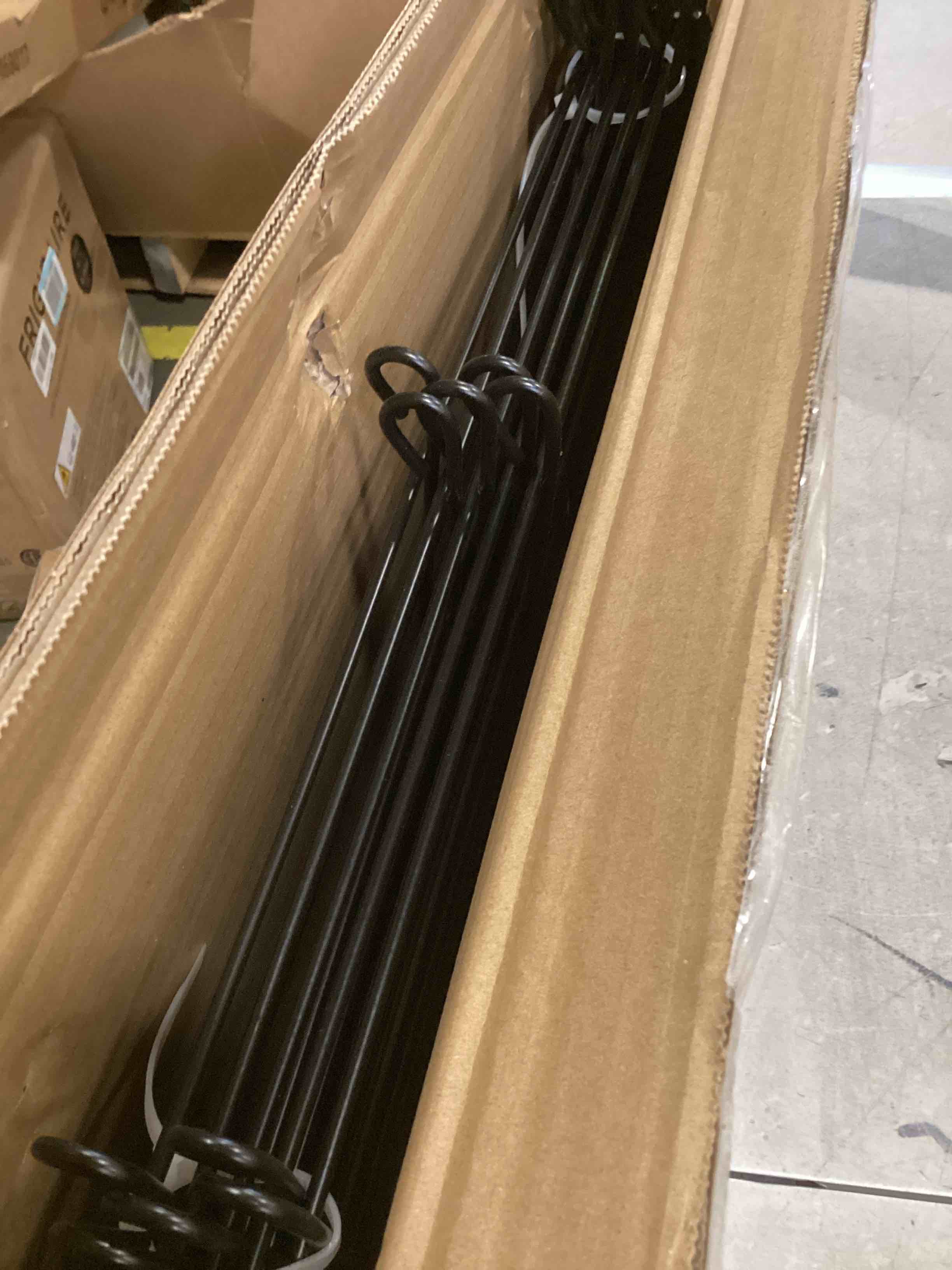 https://s3.amazonaws.com/lotting-images-prod/bidfta/PPE2100707_1745346424425.jpeg