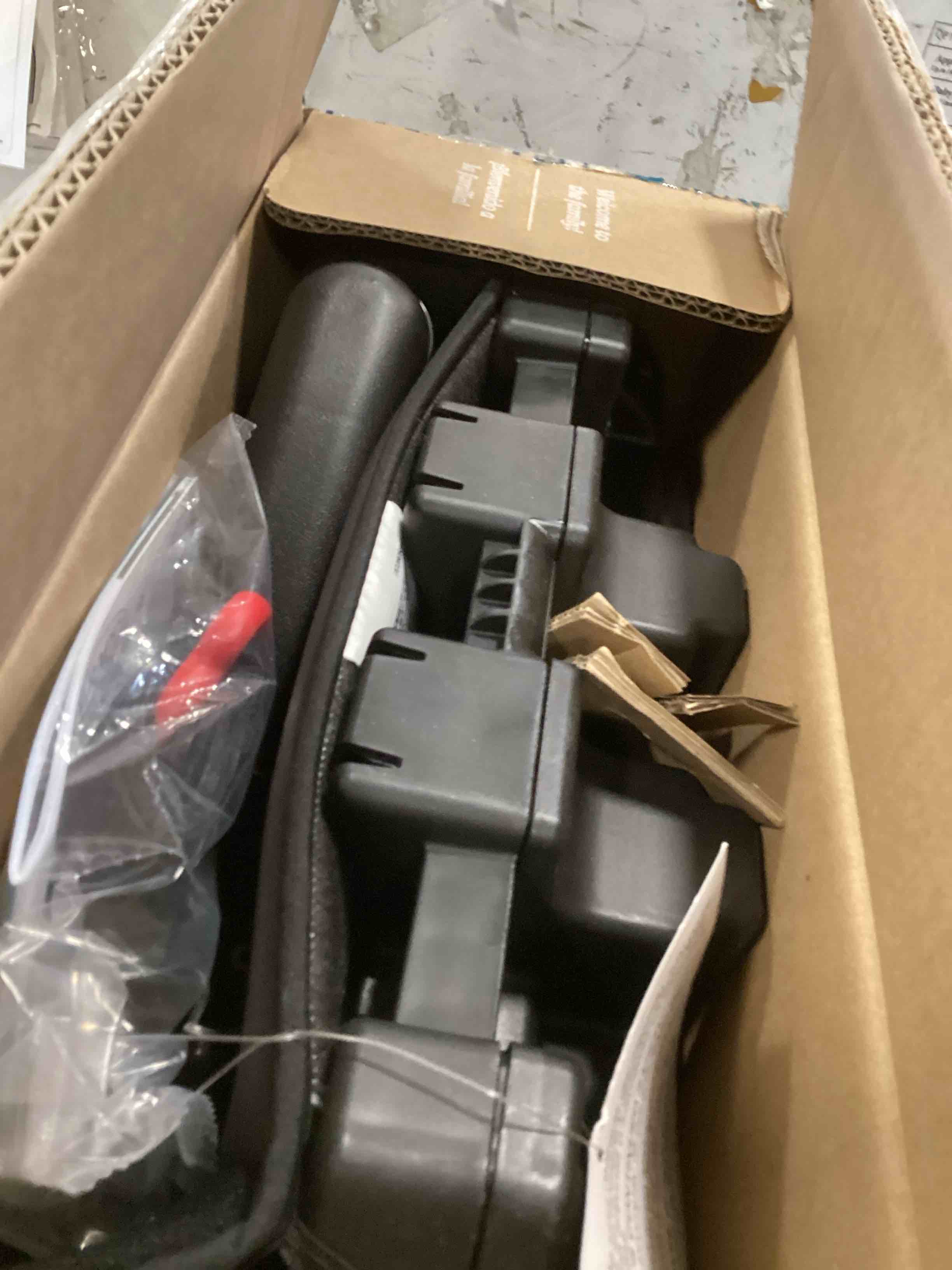 https://s3.amazonaws.com/lotting-images-prod/bidfta/PPE2100724_1745349612054.jpeg