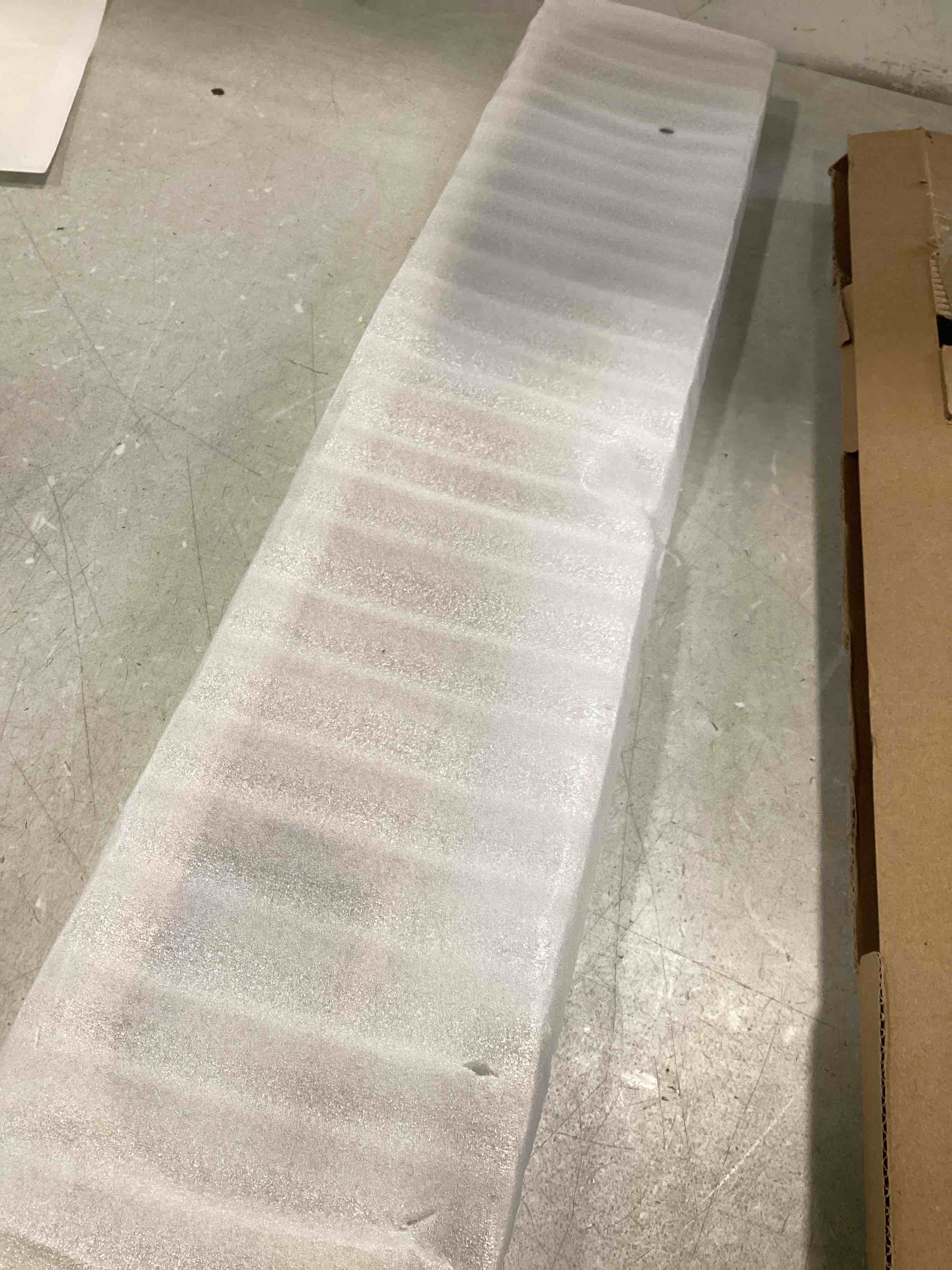 https://s3.amazonaws.com/lotting-images-prod/bidfta/PPE2100738_1745351370329.jpeg