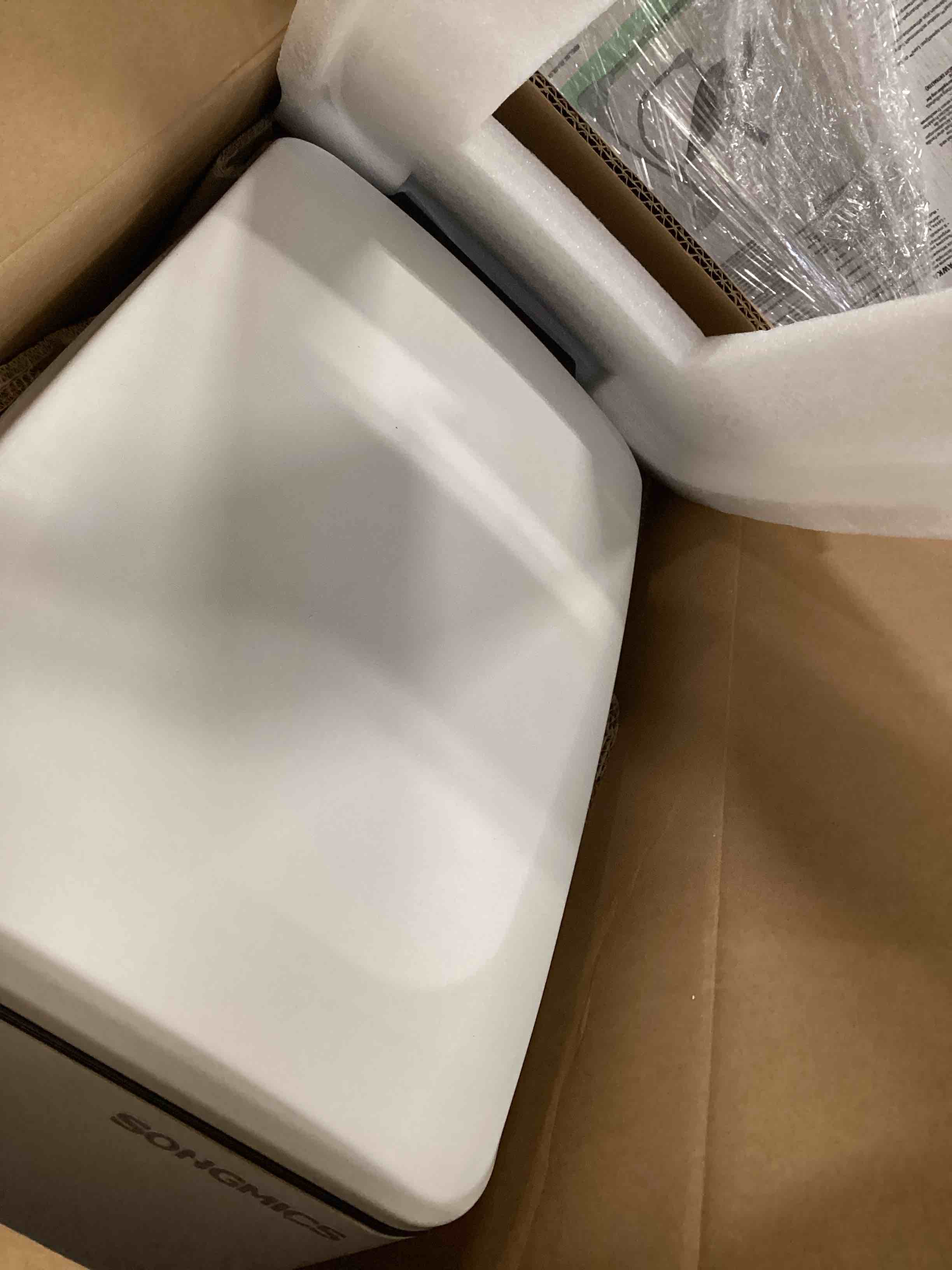 https://s3.amazonaws.com/lotting-images-prod/bidfta/PPE2100771_1745412151499.jpeg