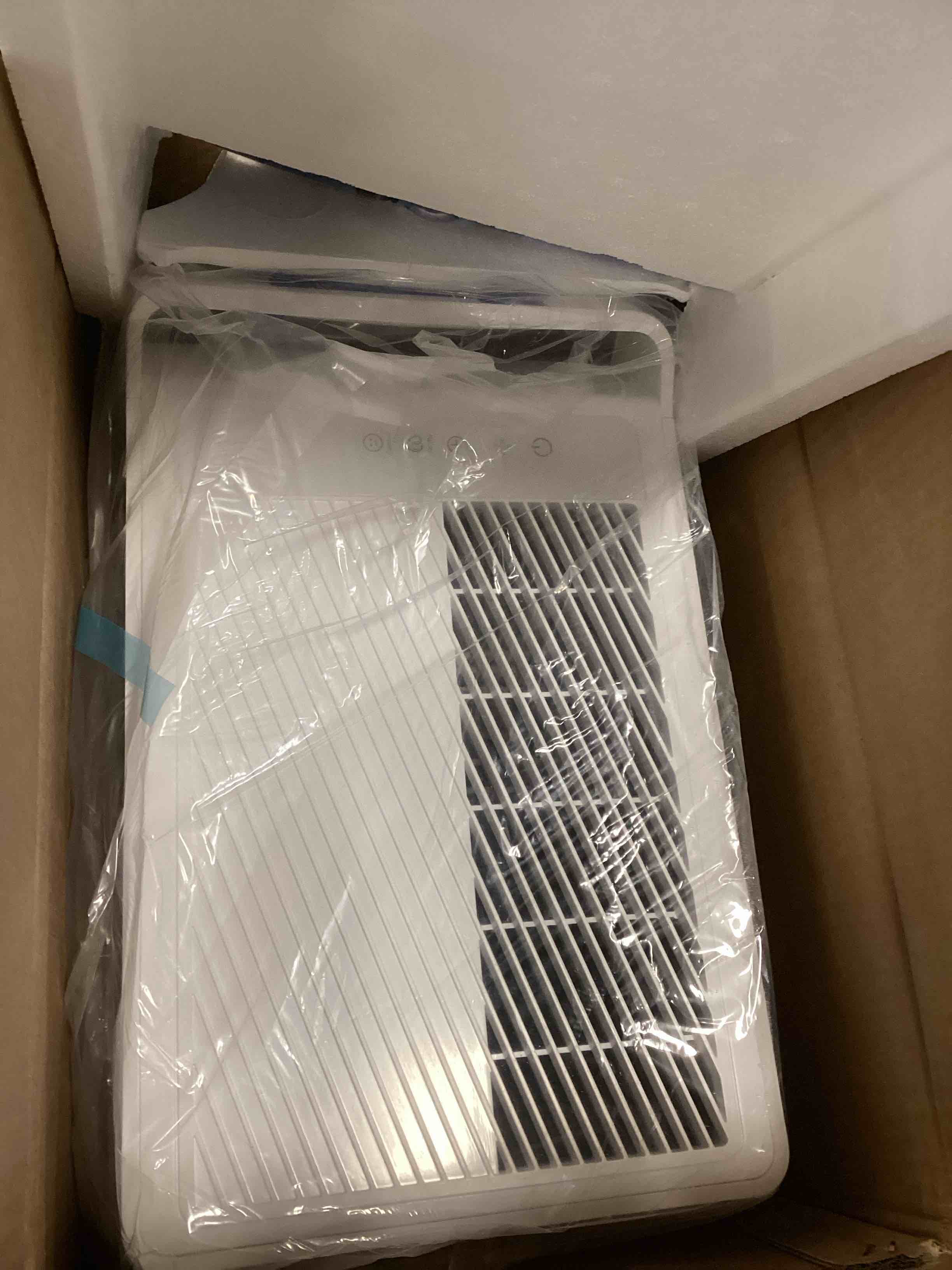 https://s3.amazonaws.com/lotting-images-prod/bidfta/PPE2100801_1745415828145.jpeg