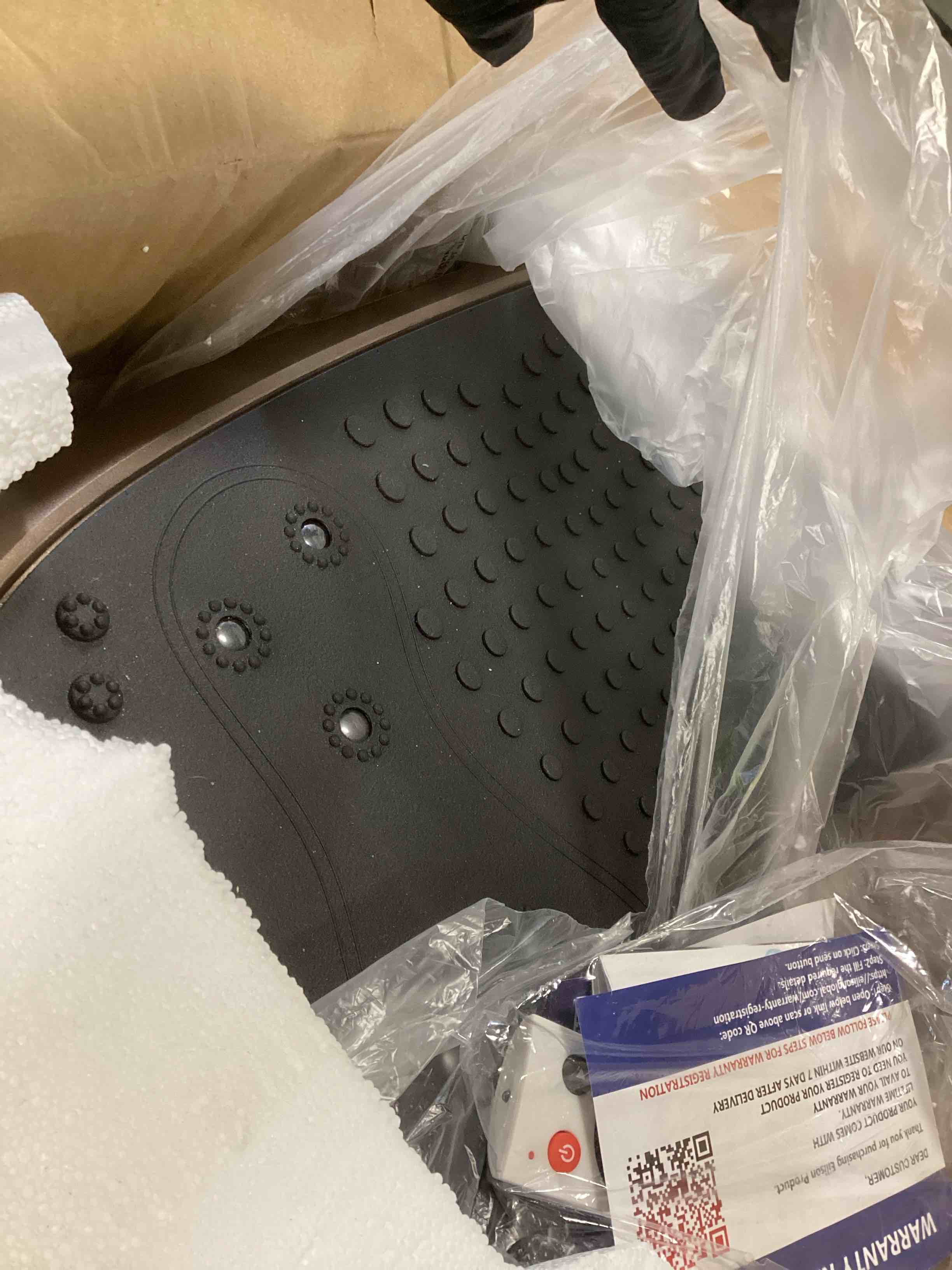 https://s3.amazonaws.com/lotting-images-prod/bidfta/PPE2100865_1745424543424.jpeg