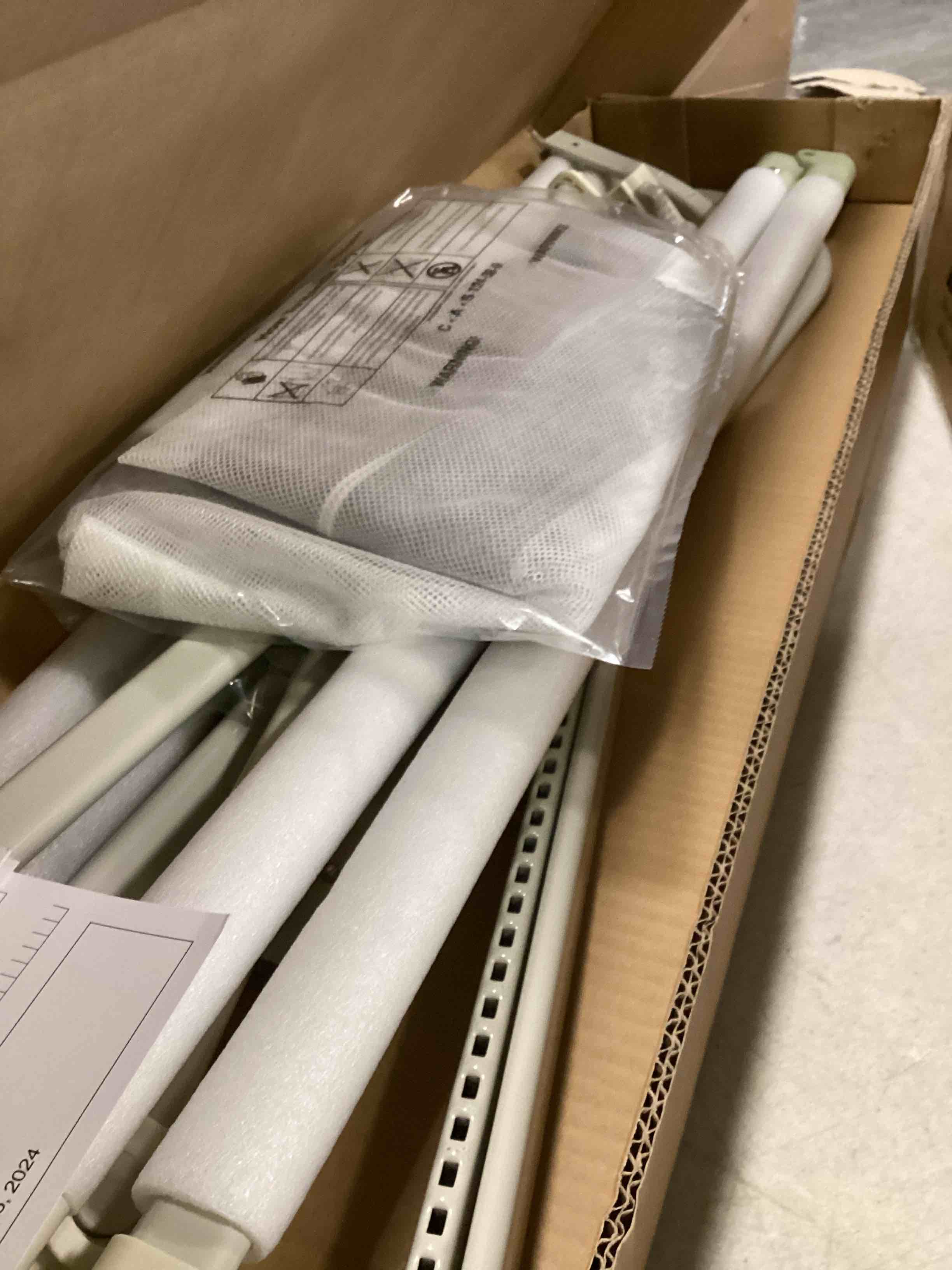 https://s3.amazonaws.com/lotting-images-prod/bidfta/PPE2100907_1745431354690.jpeg