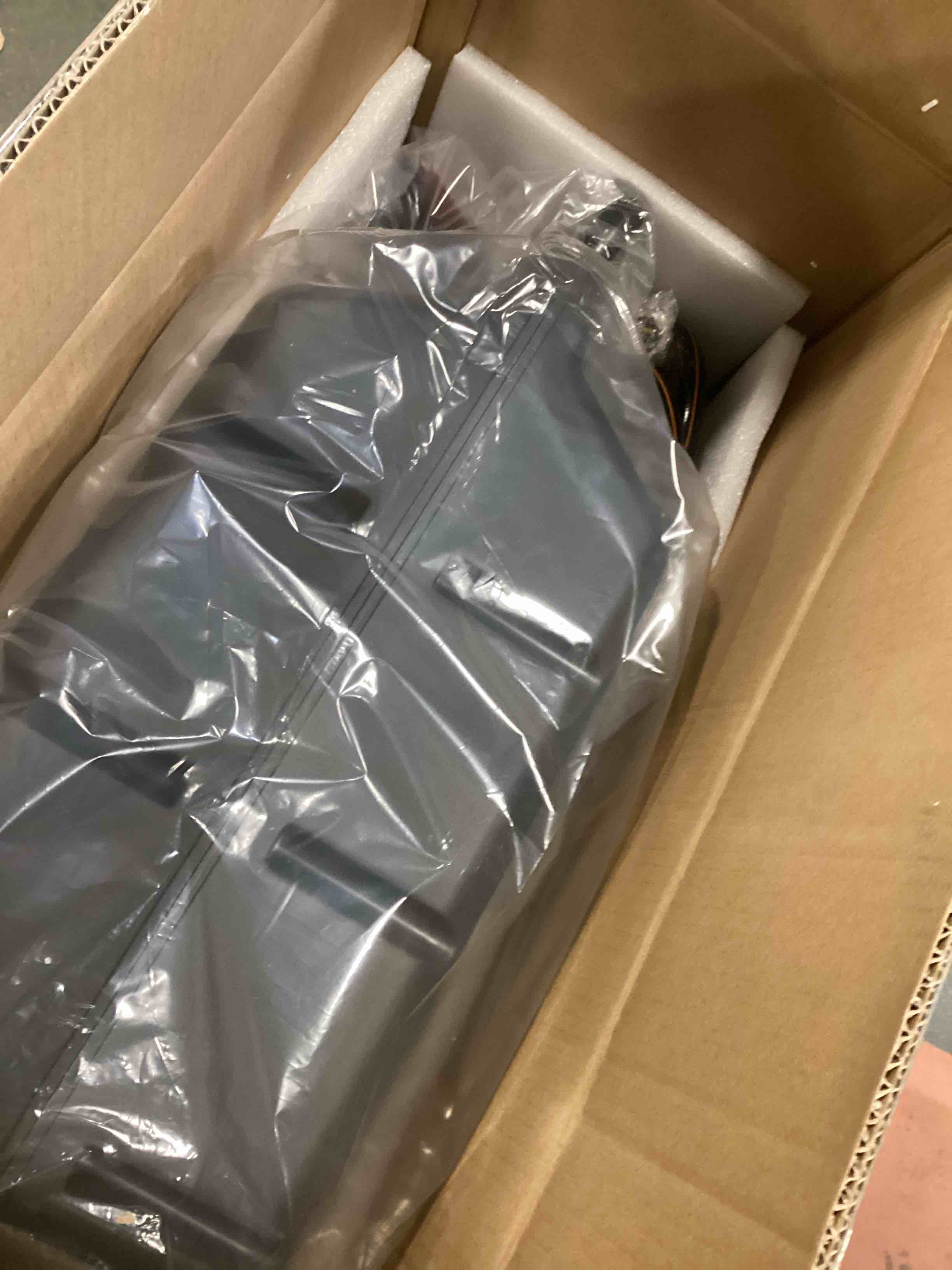 https://s3.amazonaws.com/lotting-images-prod/bidfta/PPE2100922_1745432844780.jpeg