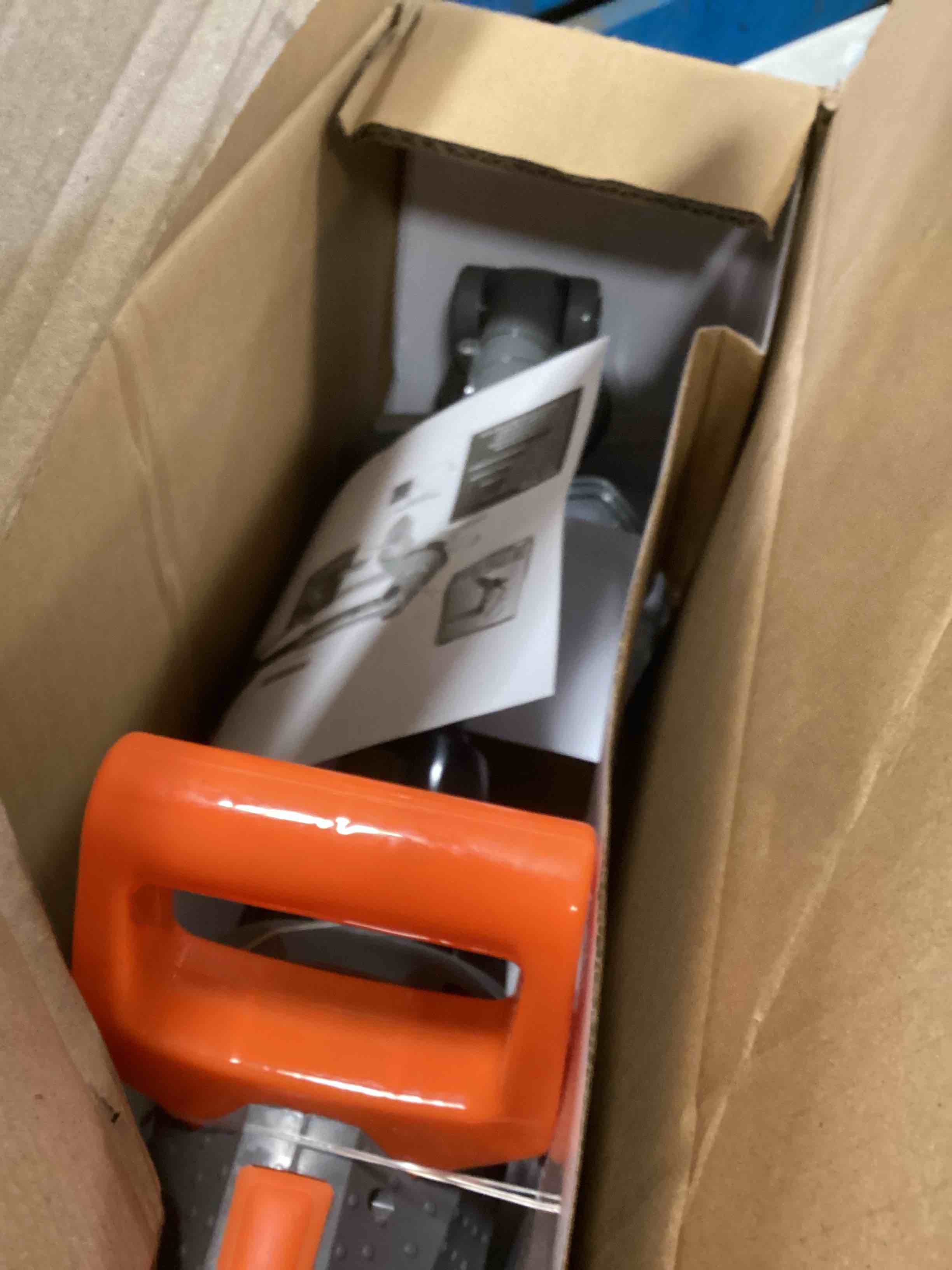 https://s3.amazonaws.com/lotting-images-prod/bidfta/PPE2100930_1745433675611.jpeg
