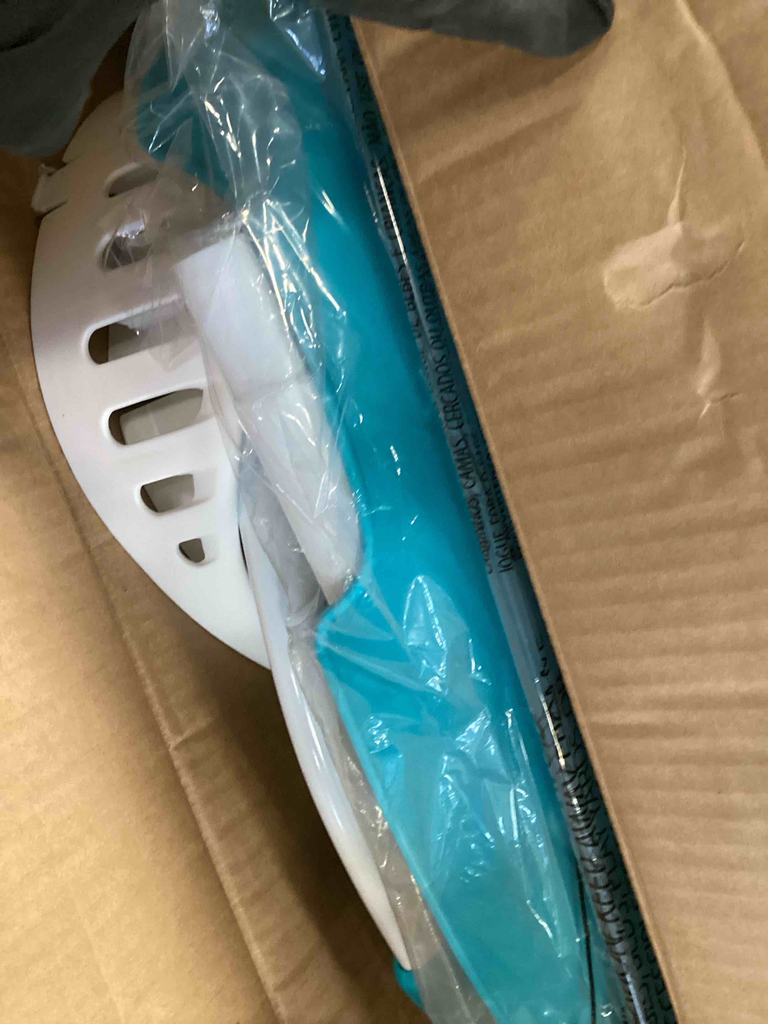 https://s3.amazonaws.com/lotting-images-prod/bidfta/PPE2100953_1745436598191.jpeg