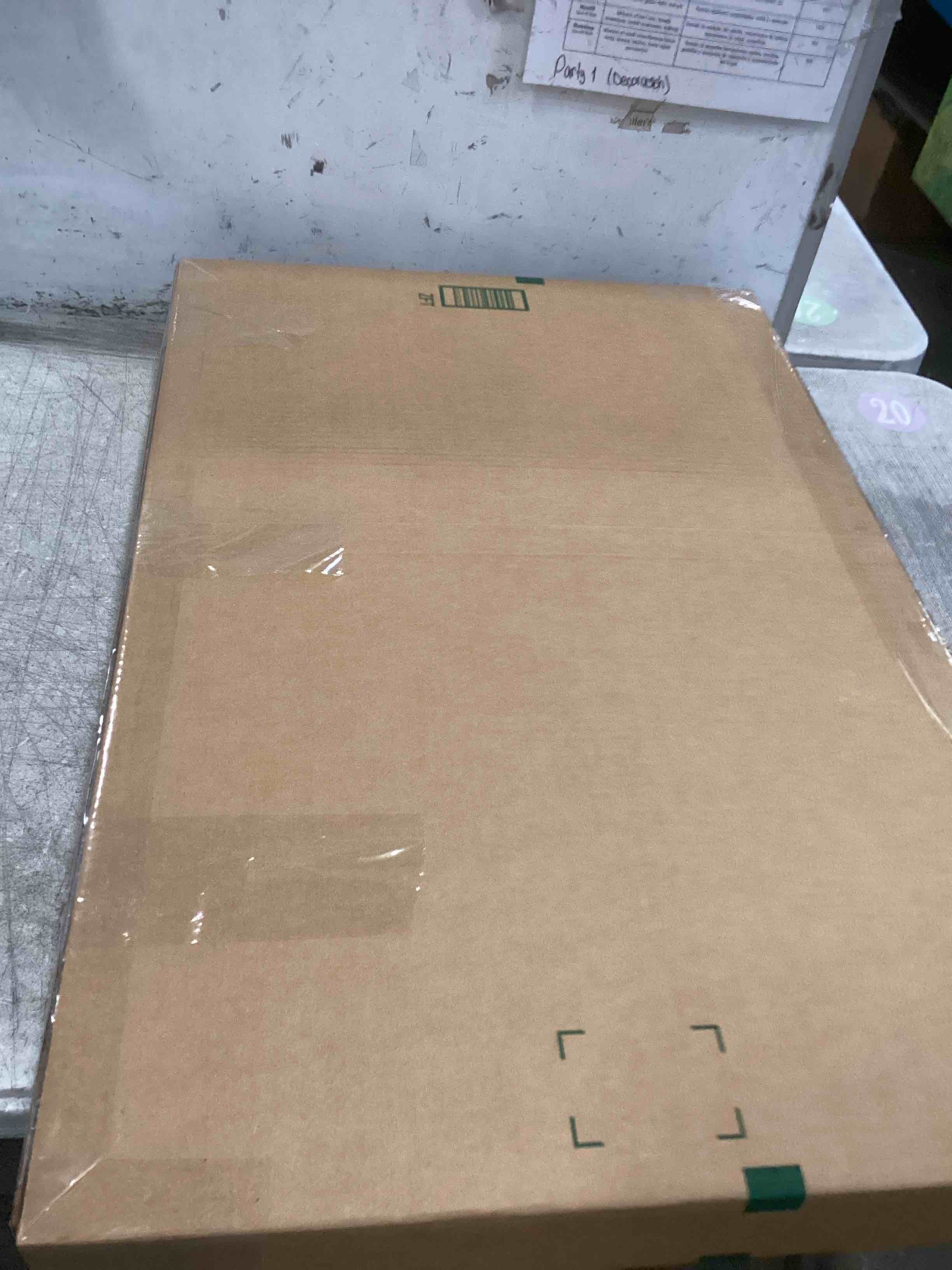 https://s3.amazonaws.com/lotting-images-prod/bidfta/PPE2101004_1740415470364.jpeg