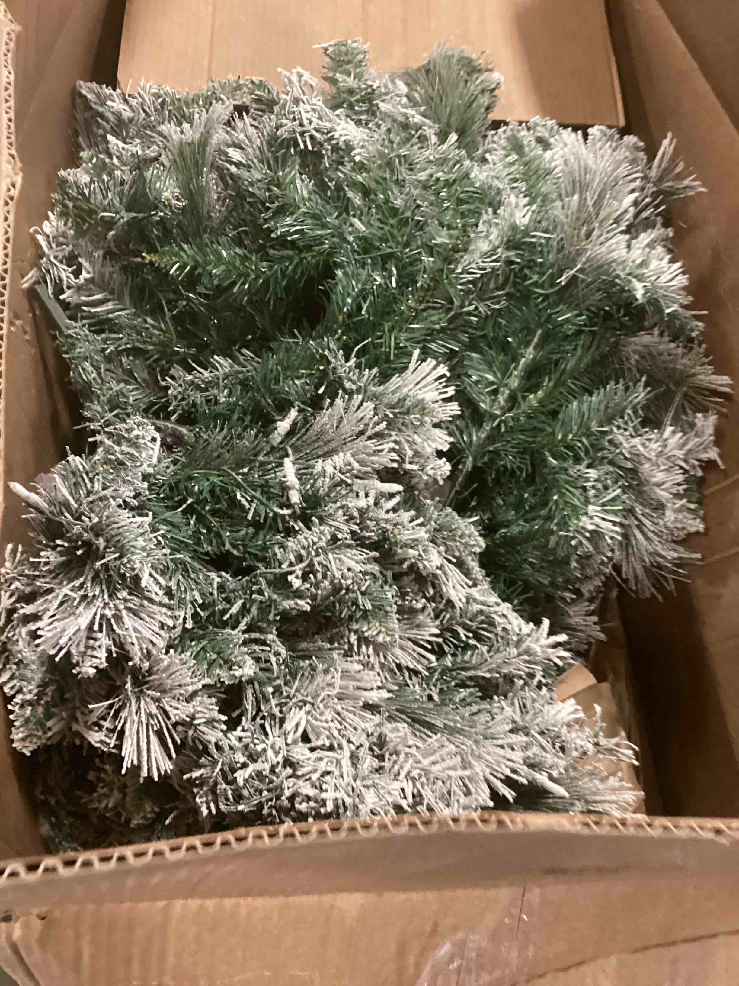 https://s3.amazonaws.com/lotting-images-prod/bidfta/PPE2101087_1740426303769.jpeg