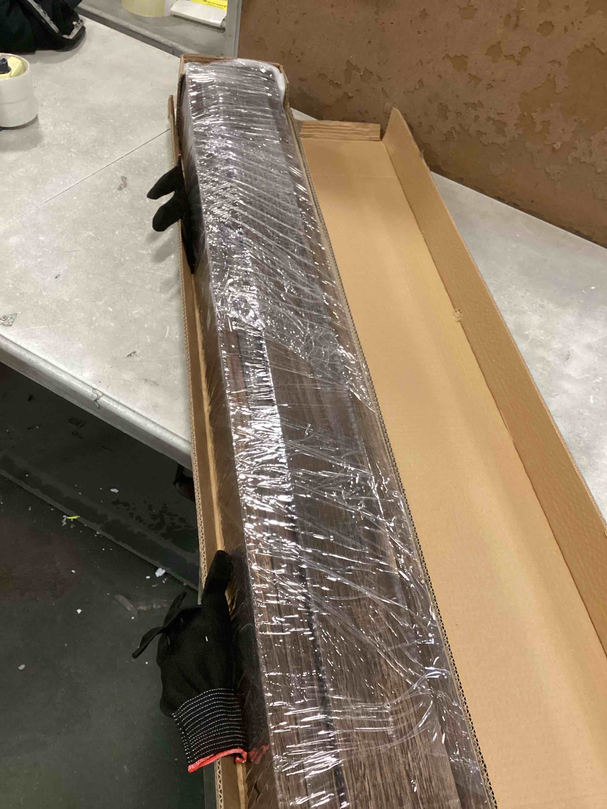 https://s3.amazonaws.com/lotting-images-prod/bidfta/PPE2102458_1741718801917.jpeg