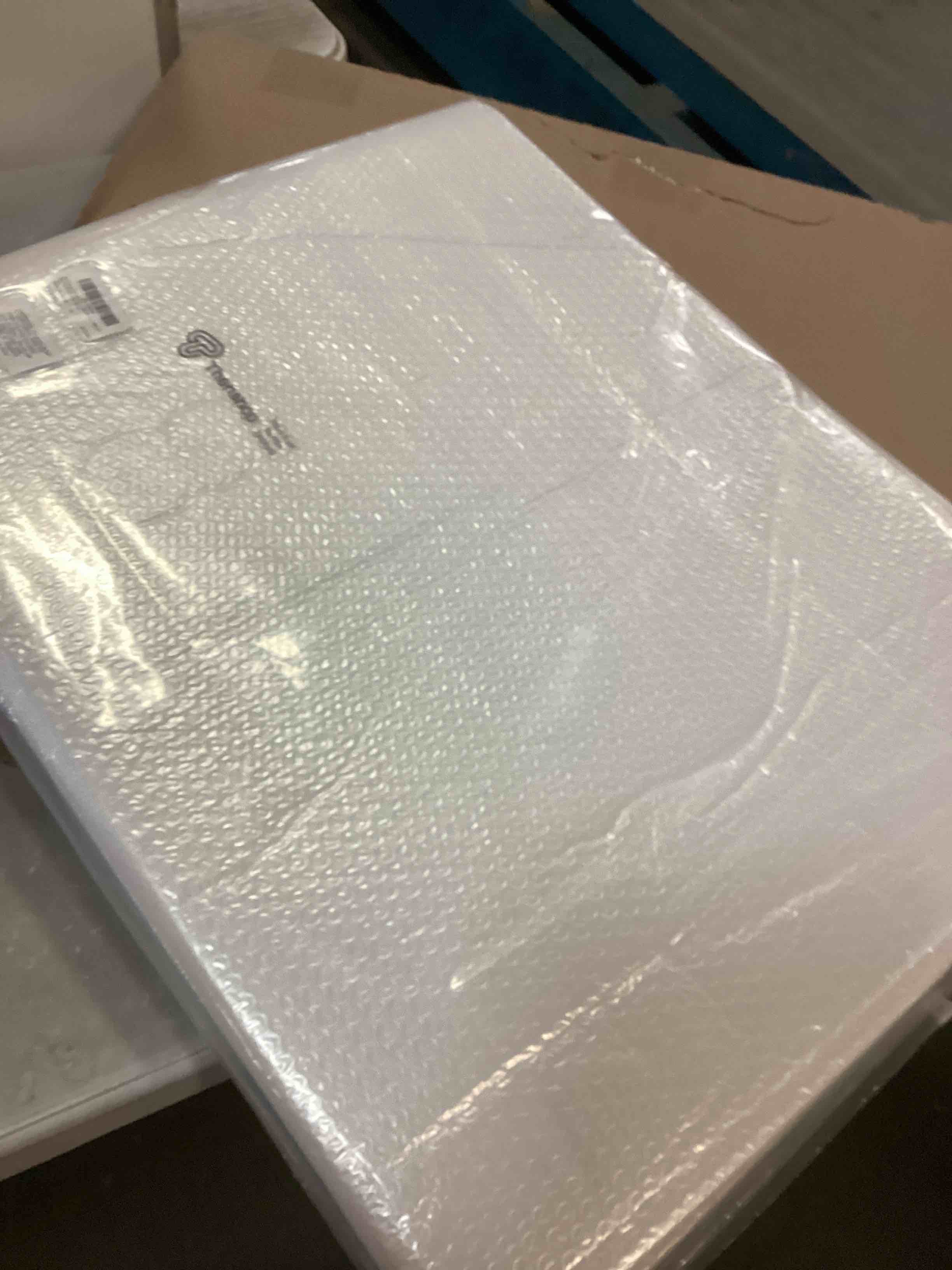 https://s3.amazonaws.com/lotting-images-prod/bidfta/PPE2103419_1742313399611.jpeg