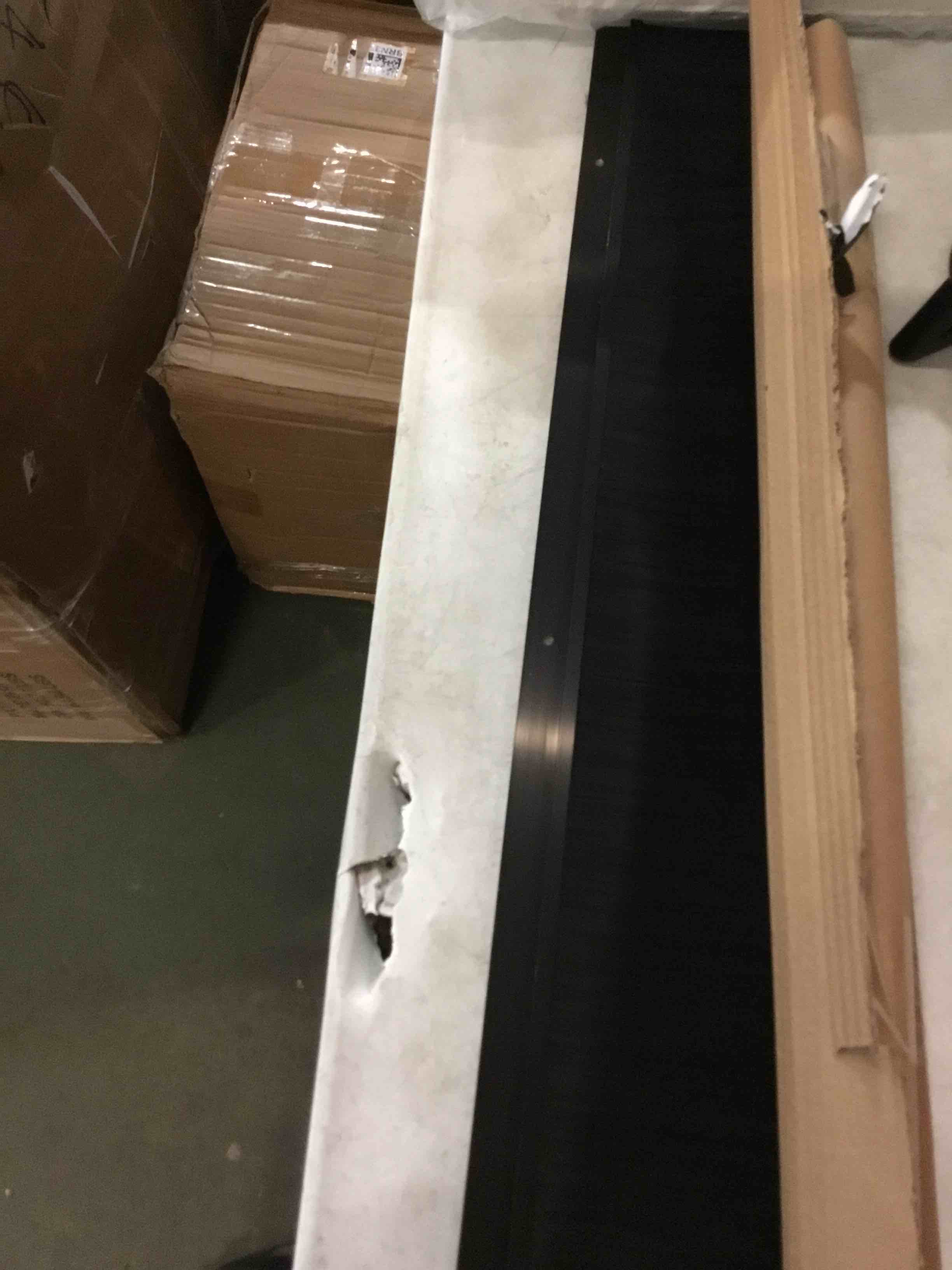 https://s3.amazonaws.com/lotting-images-prod/bidfta/PPE2104049_1751569101742.jpeg