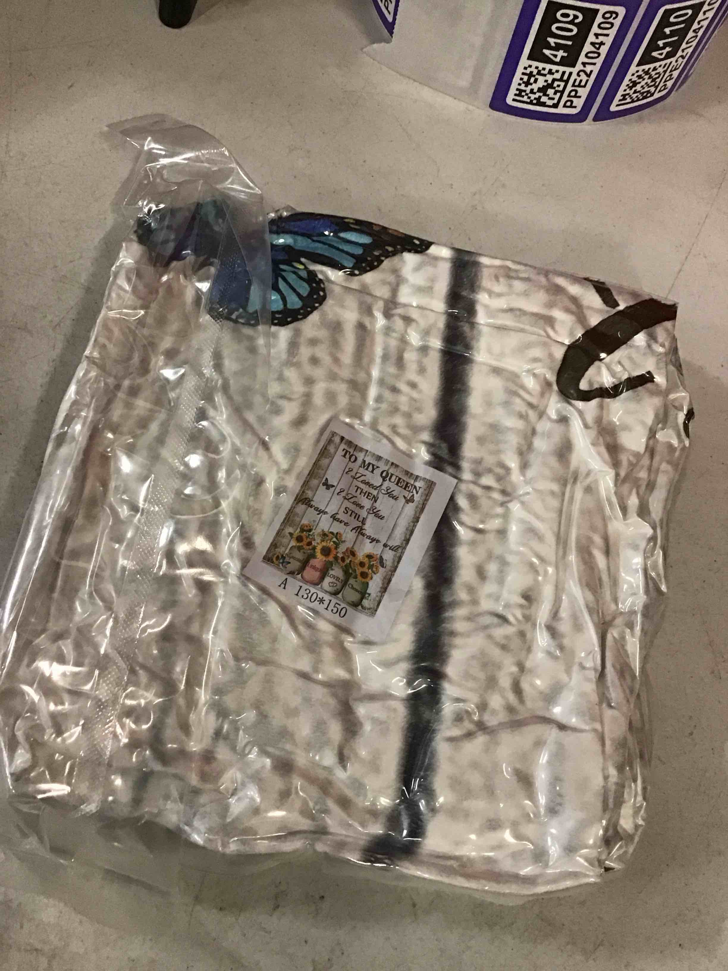 https://s3.amazonaws.com/lotting-images-prod/bidfta/PPE2104109_1752071482276.jpeg