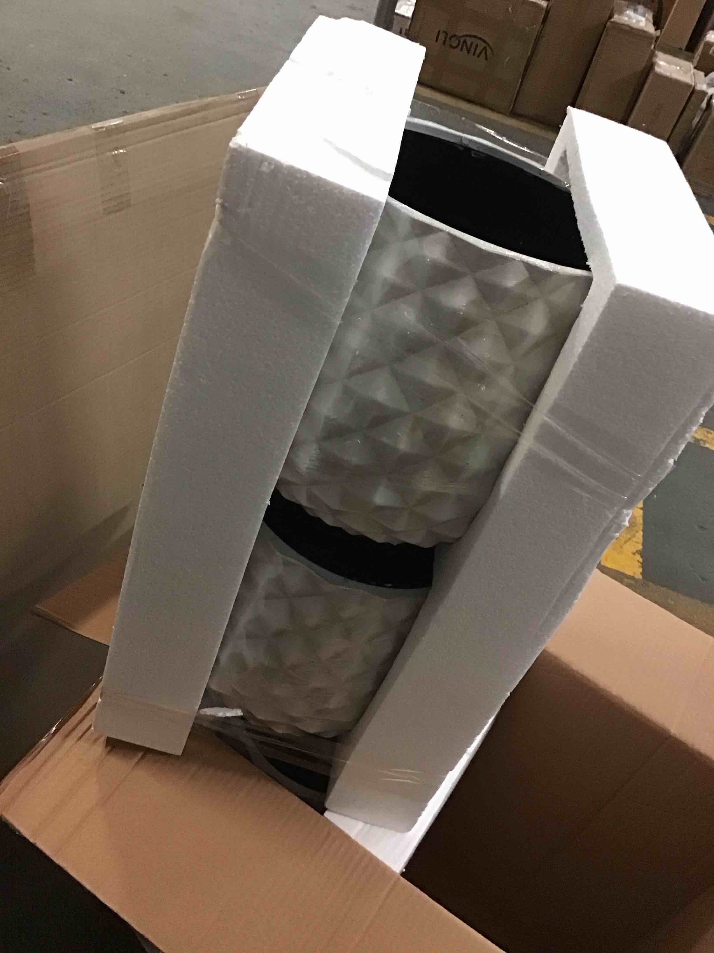 https://s3.amazonaws.com/lotting-images-prod/bidfta/PPE2104407_1753961502149.jpeg