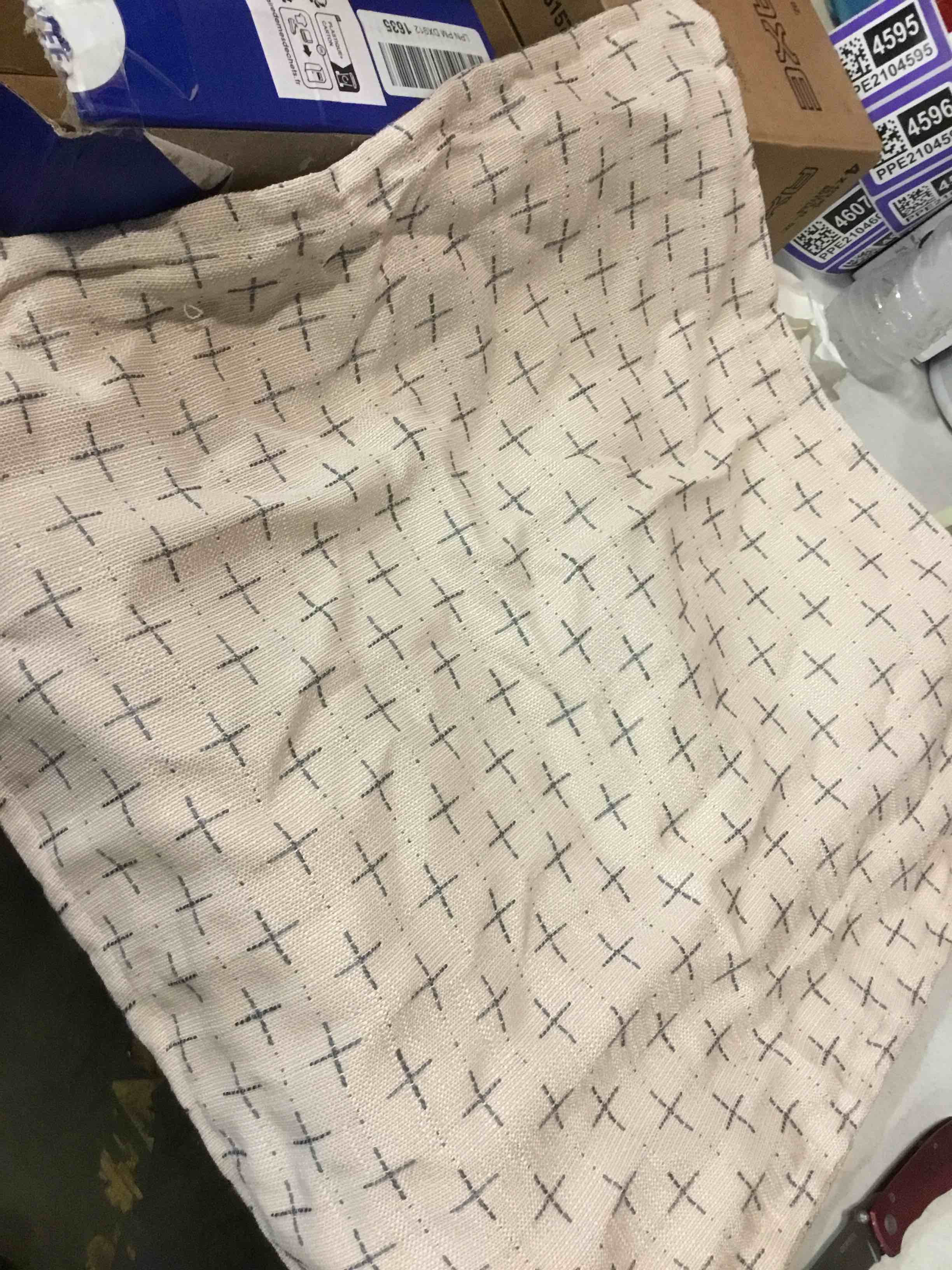 https://s3.amazonaws.com/lotting-images-prod/bidfta/PPE2104592_1755614604694.jpeg