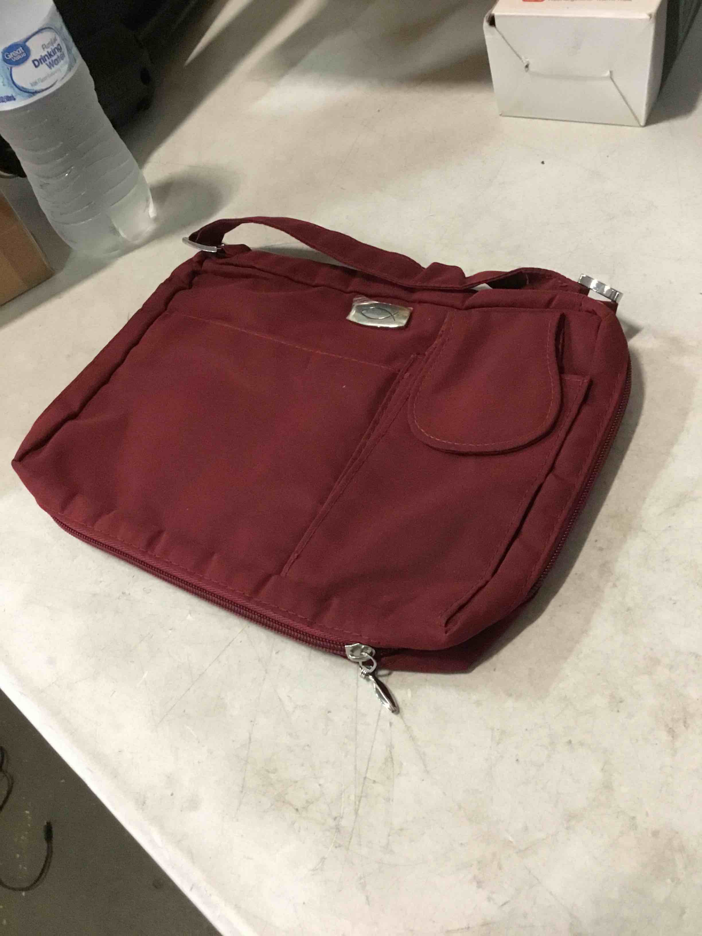 https://s3.amazonaws.com/lotting-images-prod/bidfta/PPE2104652_1755790865682.jpeg