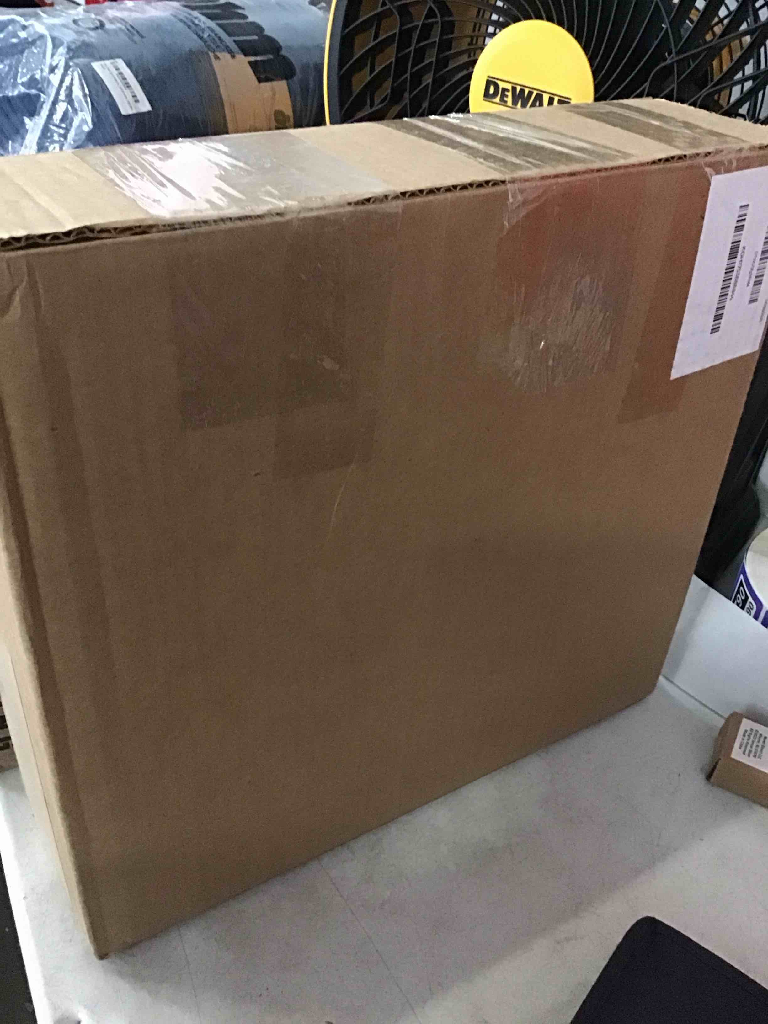 https://s3.amazonaws.com/lotting-images-prod/bidfta/PPE2104782_1756492366952.jpeg
