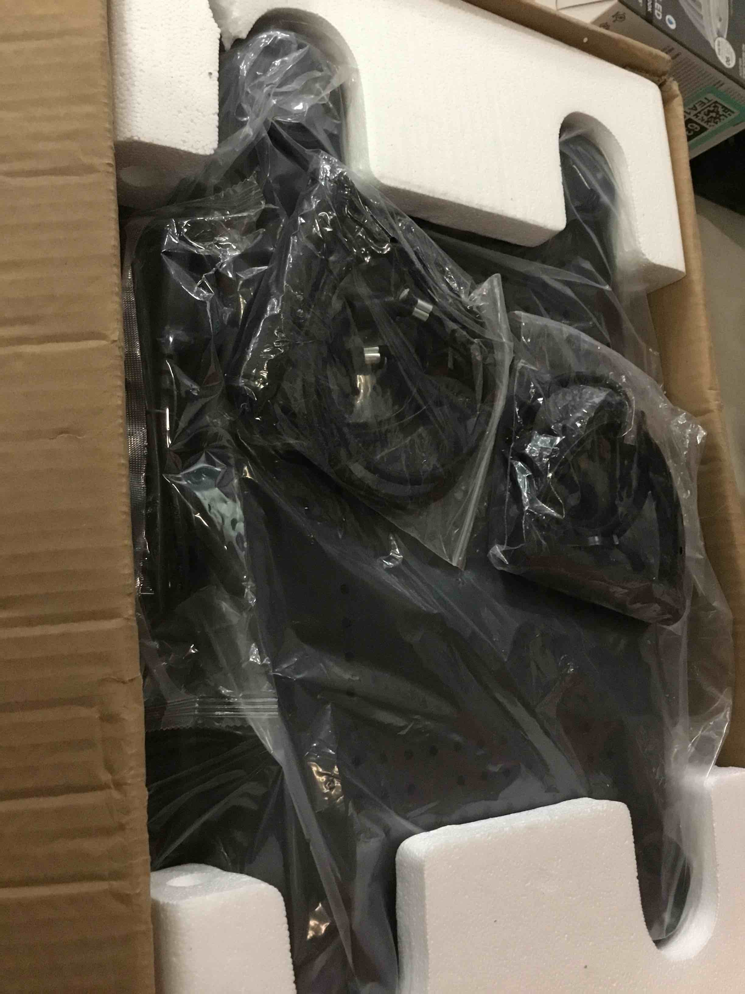https://s3.amazonaws.com/lotting-images-prod/bidfta/PPE2104811_1756899544516.jpeg