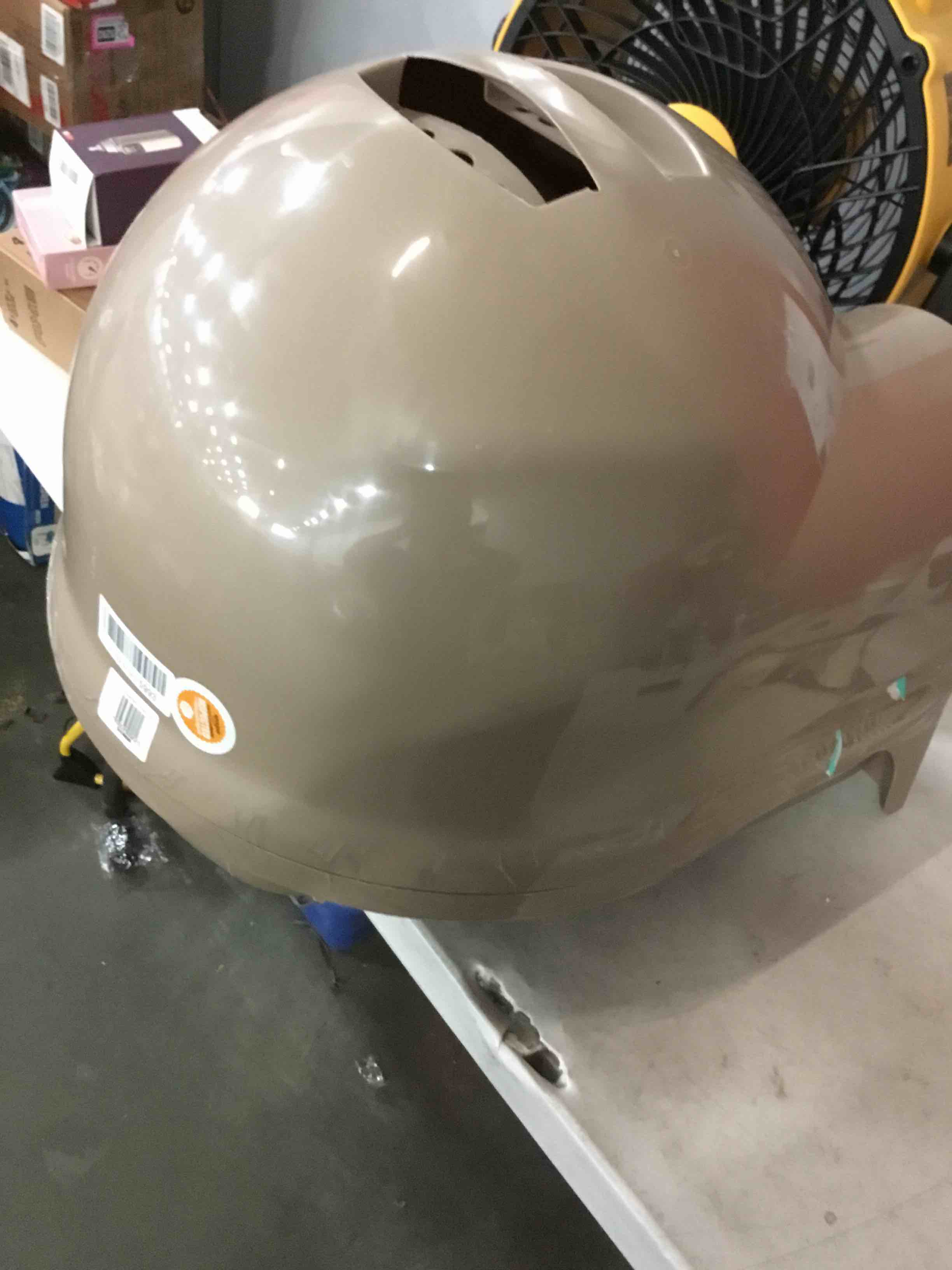 https://s3.amazonaws.com/lotting-images-prod/bidfta/PPE2104819_1756902350794.jpeg