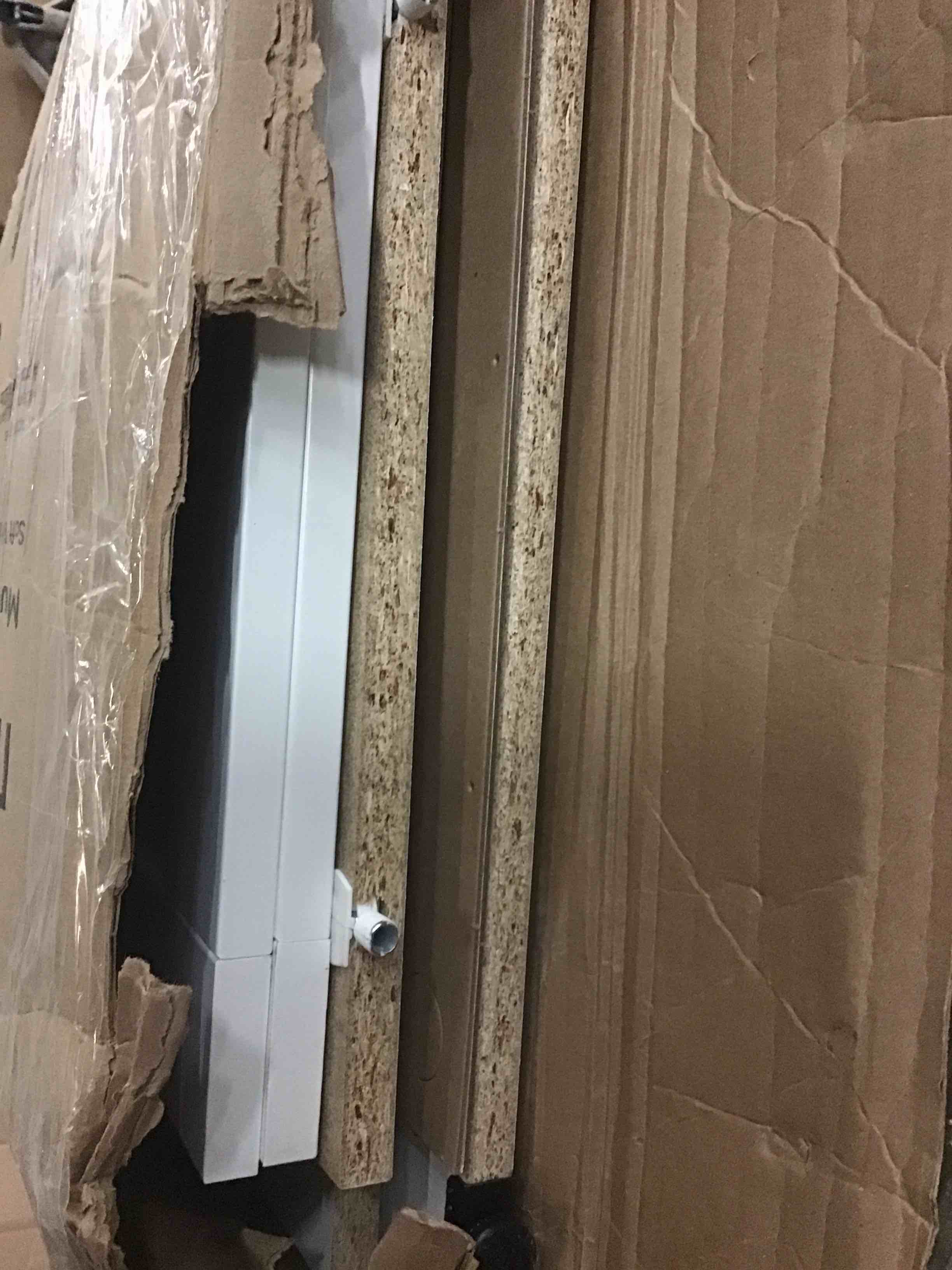 https://s3.amazonaws.com/lotting-images-prod/bidfta/PPE2104876_1757072763247.jpeg