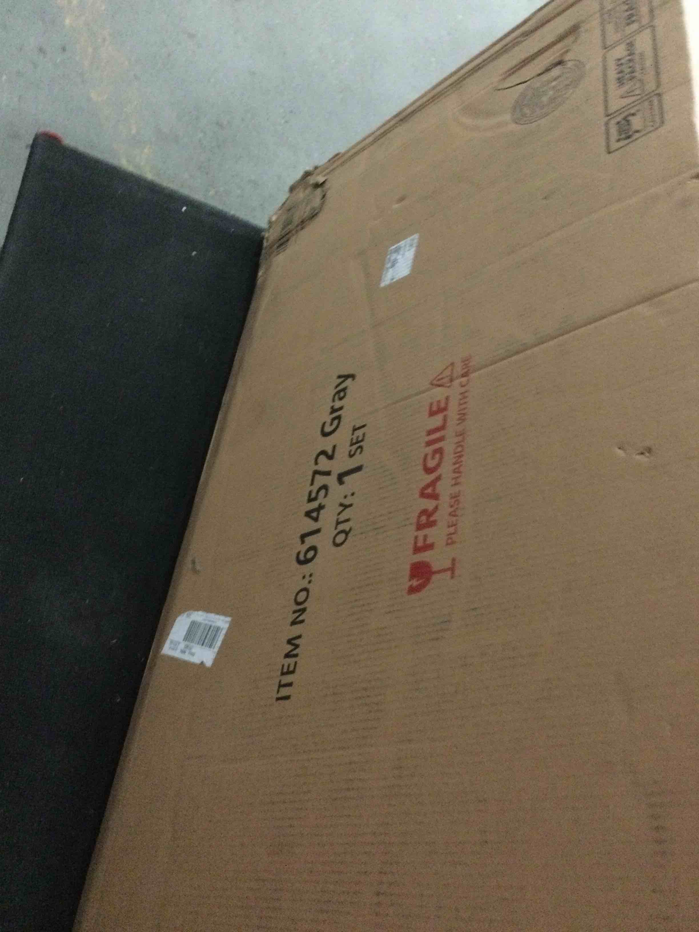 https://s3.amazonaws.com/lotting-images-prod/bidfta/PPE2104936_1757436878211.jpeg