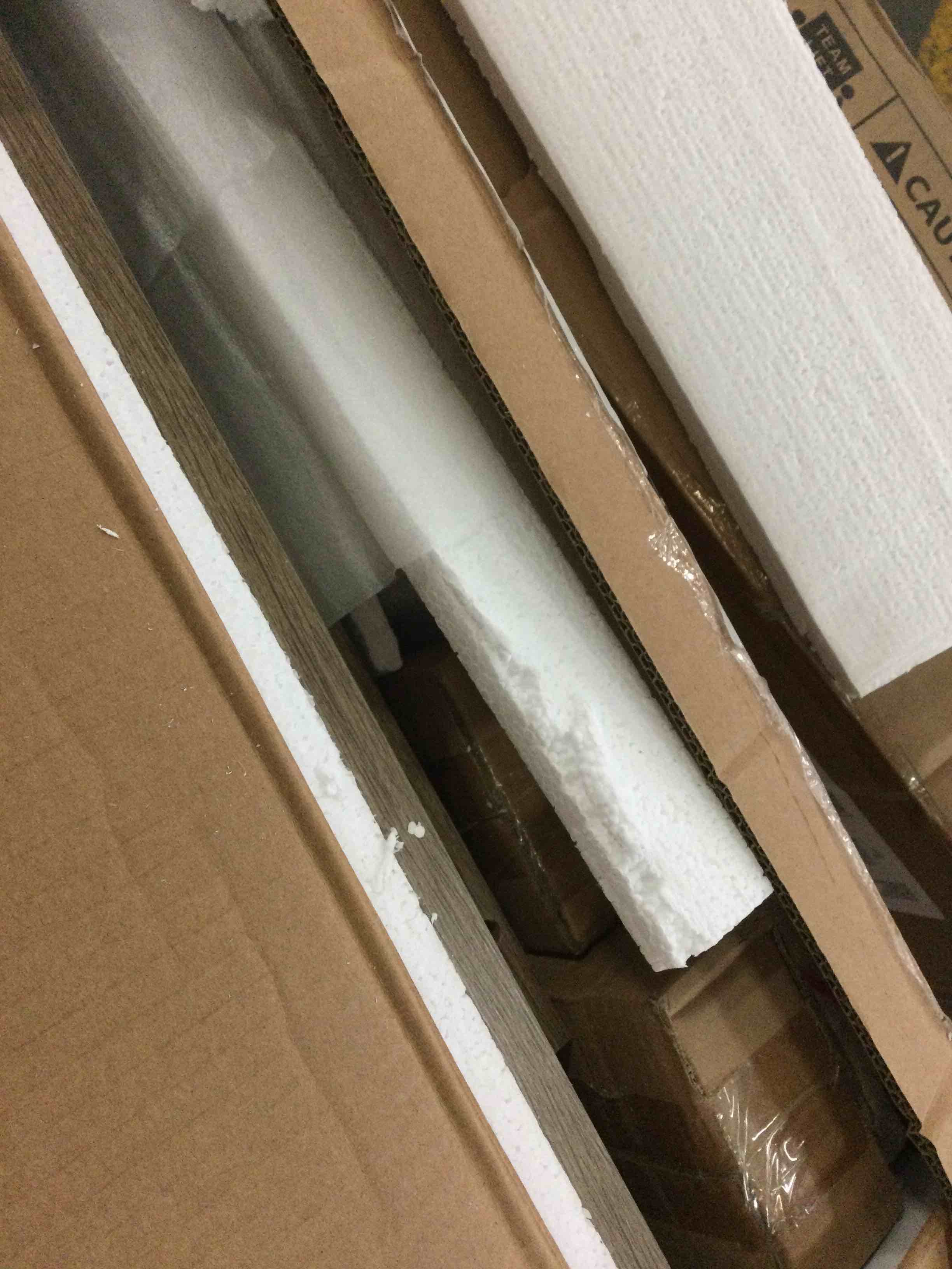 https://s3.amazonaws.com/lotting-images-prod/bidfta/PPE2104936_1757436889375.jpeg