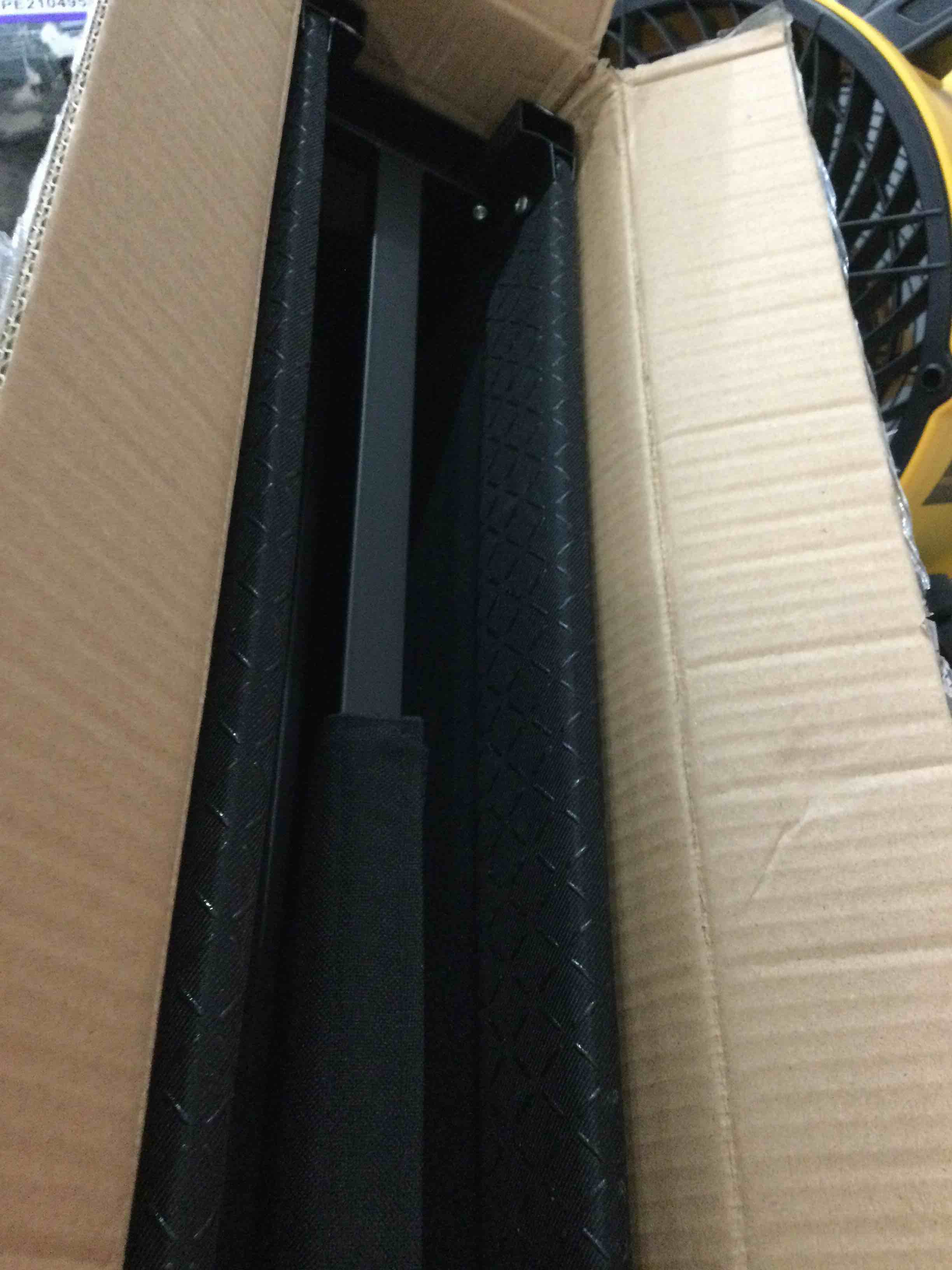 https://s3.amazonaws.com/lotting-images-prod/bidfta/PPE2104960_1757617087244.jpeg