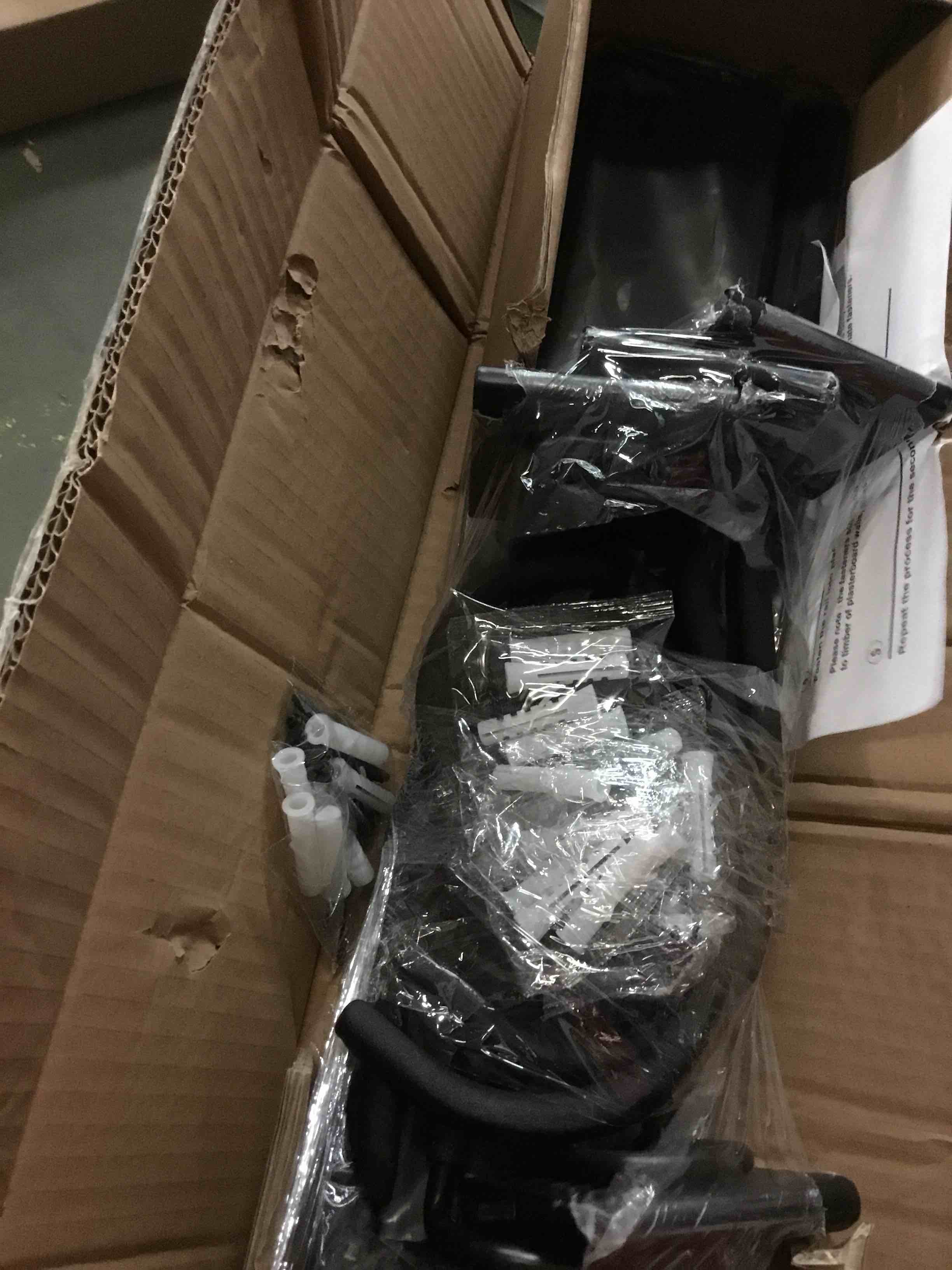 https://s3.amazonaws.com/lotting-images-prod/bidfta/PPE2105559_1759491350028.jpeg