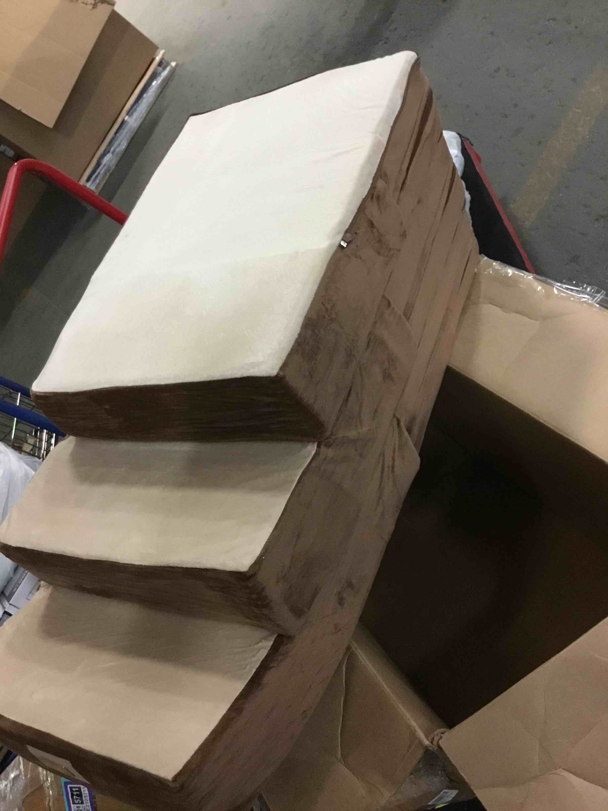 https://s3.amazonaws.com/lotting-images-prod/bidfta/PPE2105791_1759925638422.jpeg