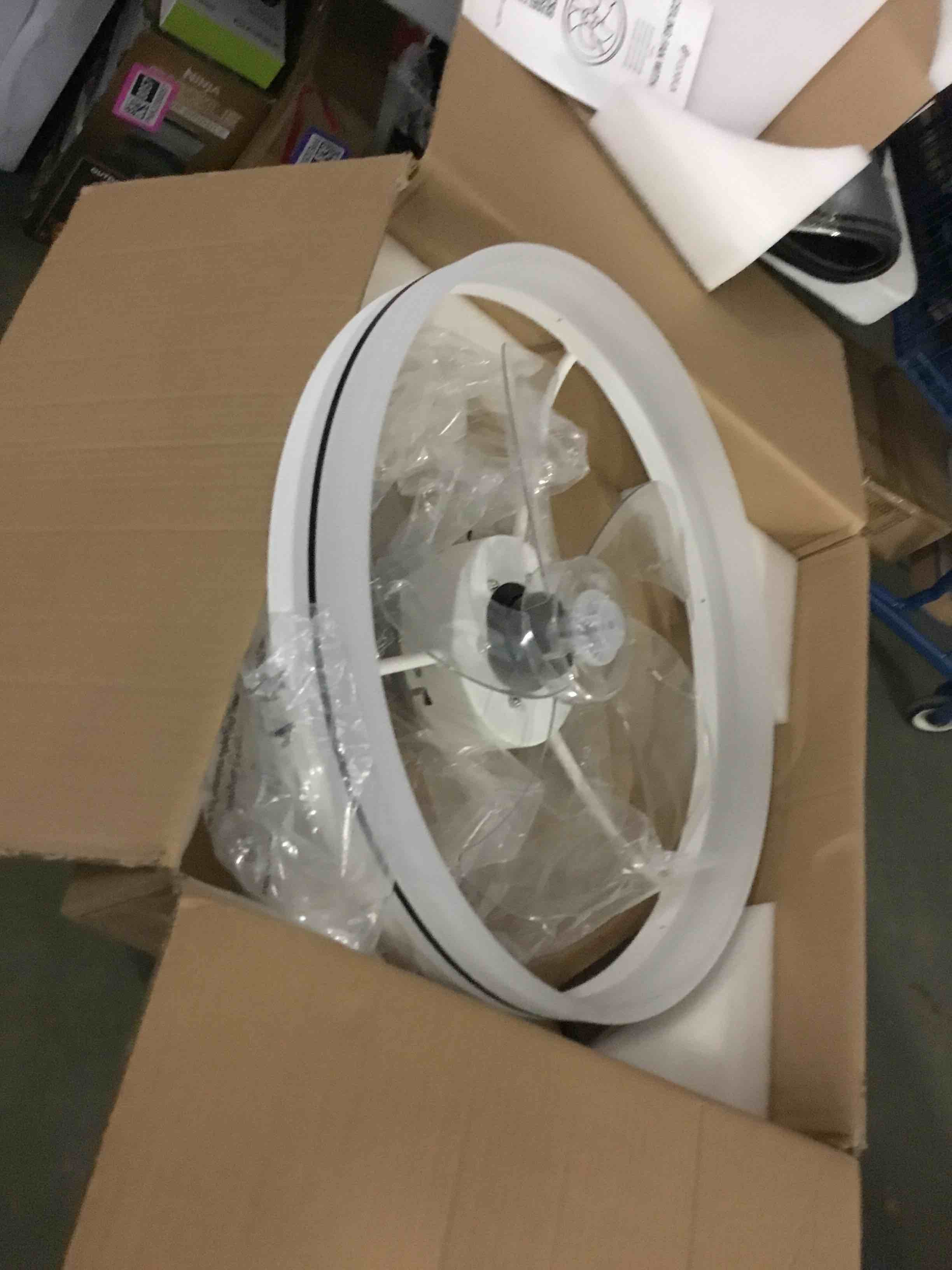https://s3.amazonaws.com/lotting-images-prod/bidfta/PPE2105800_1759934271897.jpeg