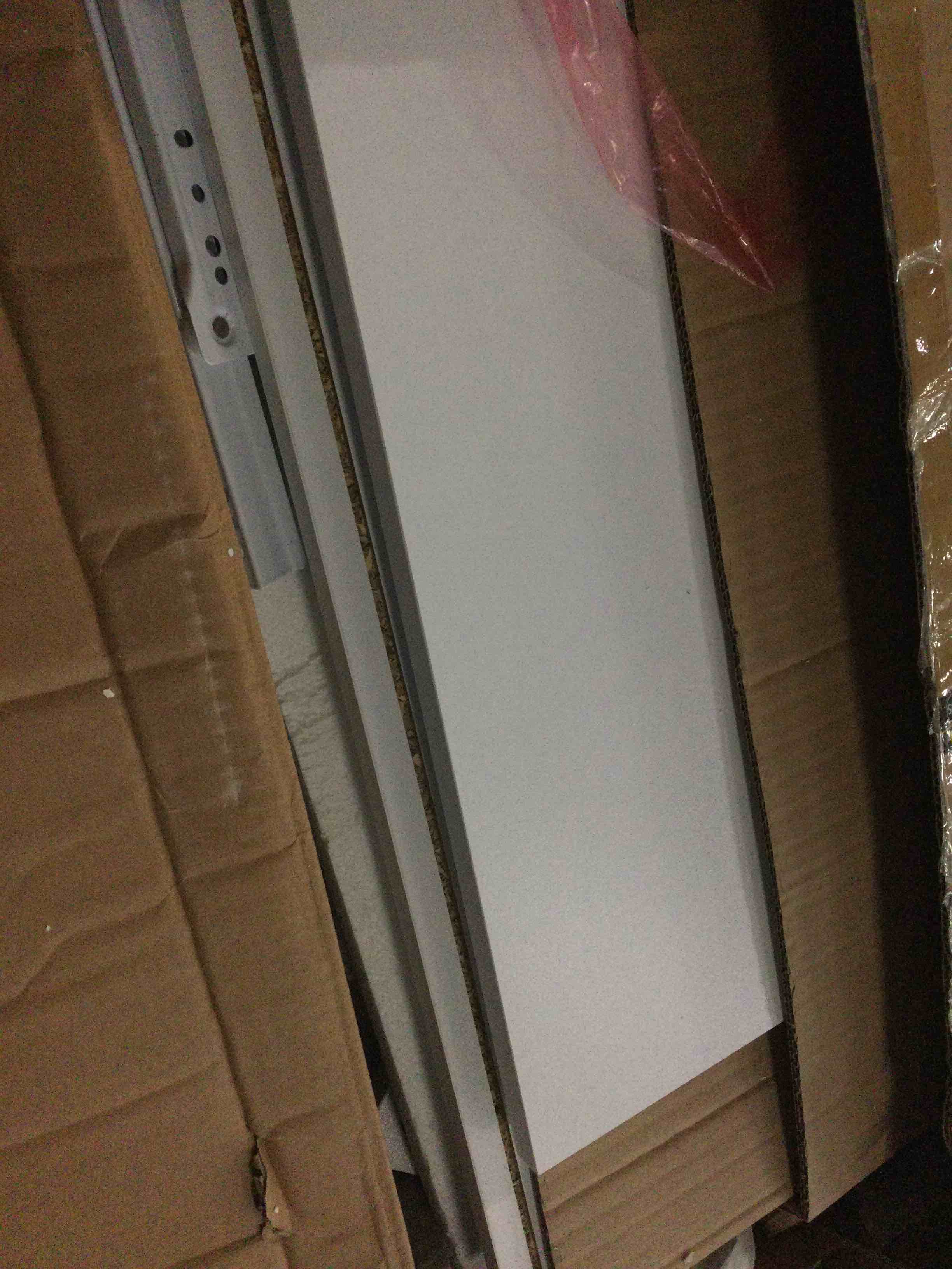 https://s3.amazonaws.com/lotting-images-prod/bidfta/PPE2105824_1759943860665.jpeg