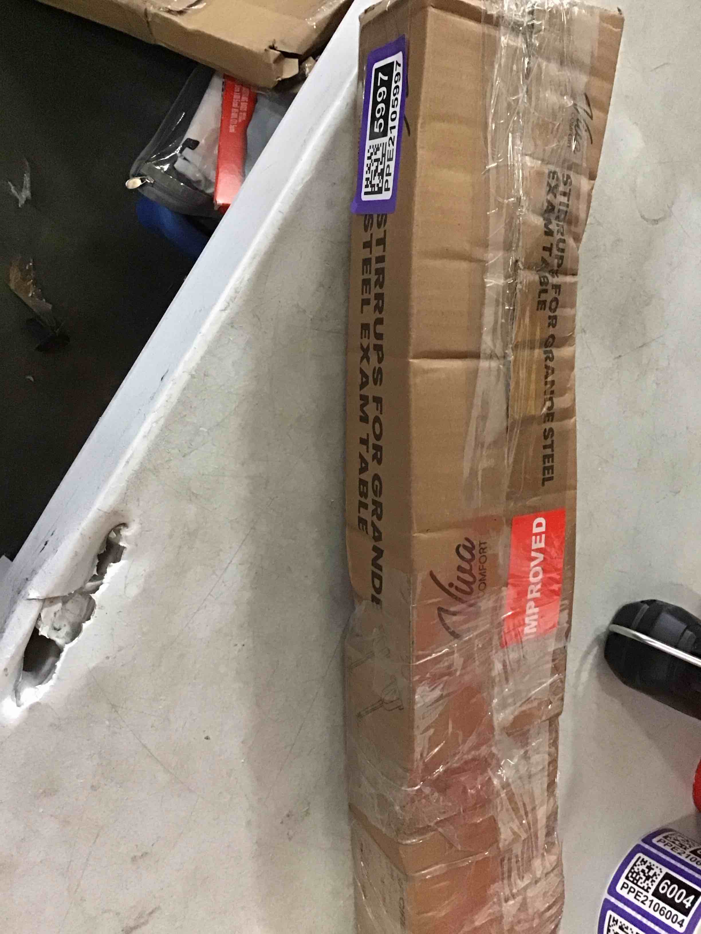 https://s3.amazonaws.com/lotting-images-prod/bidfta/PPE2105997_1760037078218.jpeg
