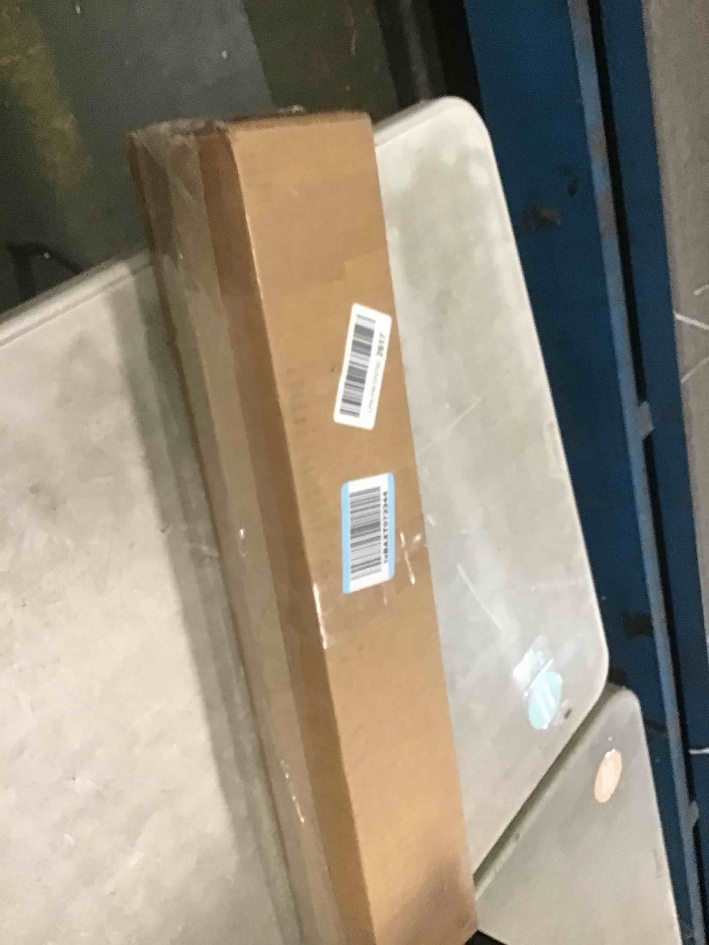 https://s3.amazonaws.com/lotting-images-prod/bidfta/PPE2107150_1735993082922.jpeg