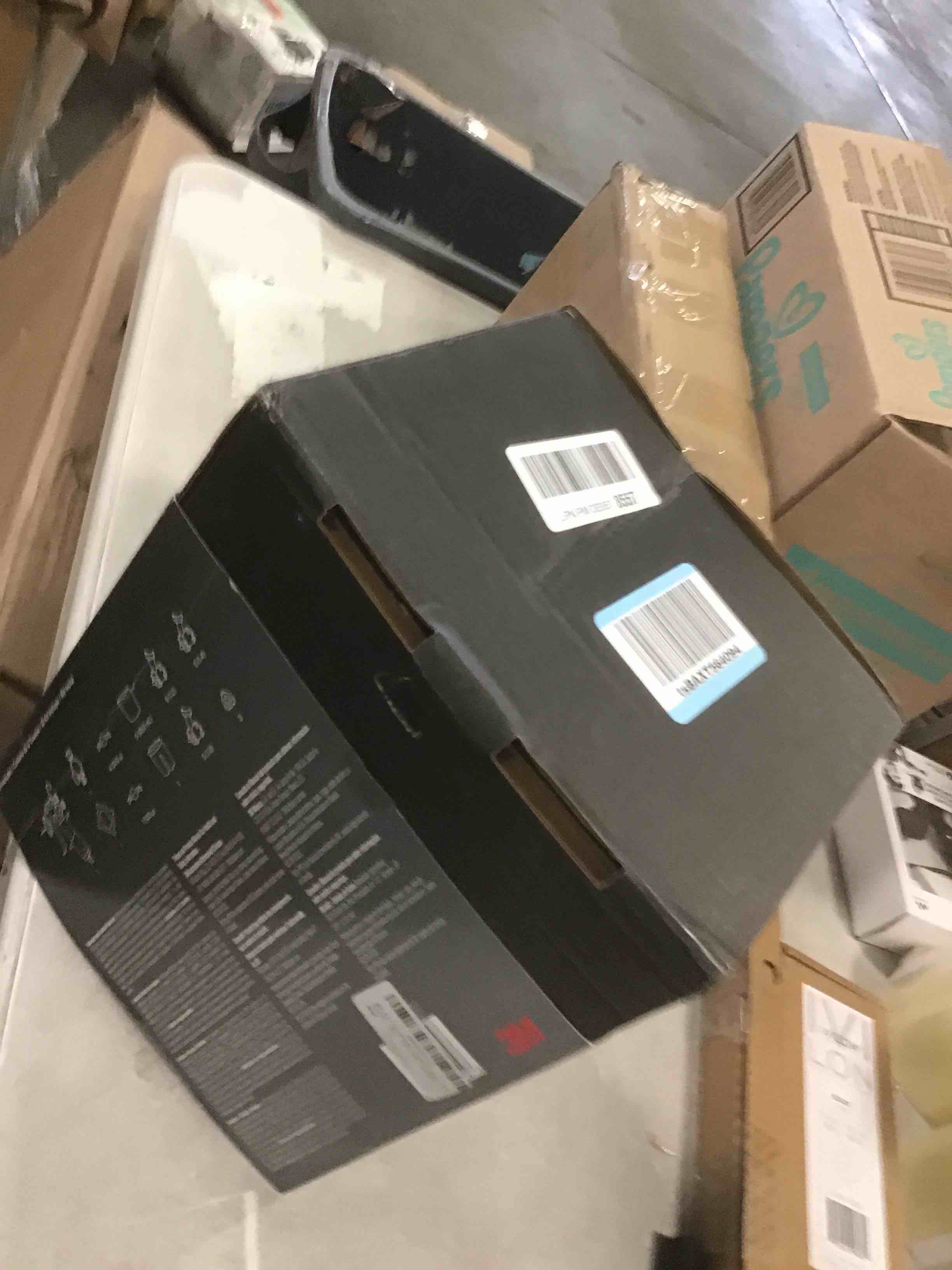 https://s3.amazonaws.com/lotting-images-prod/bidfta/PPE2107527_1736179113620.jpeg