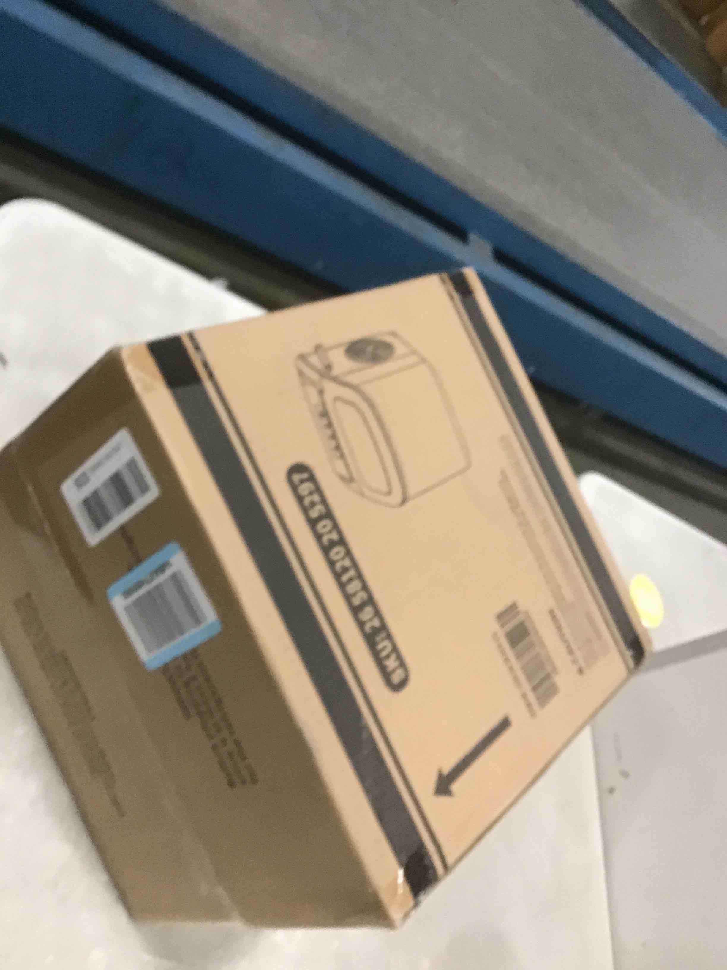https://s3.amazonaws.com/lotting-images-prod/bidfta/PPE2107561_1736253299047.jpeg