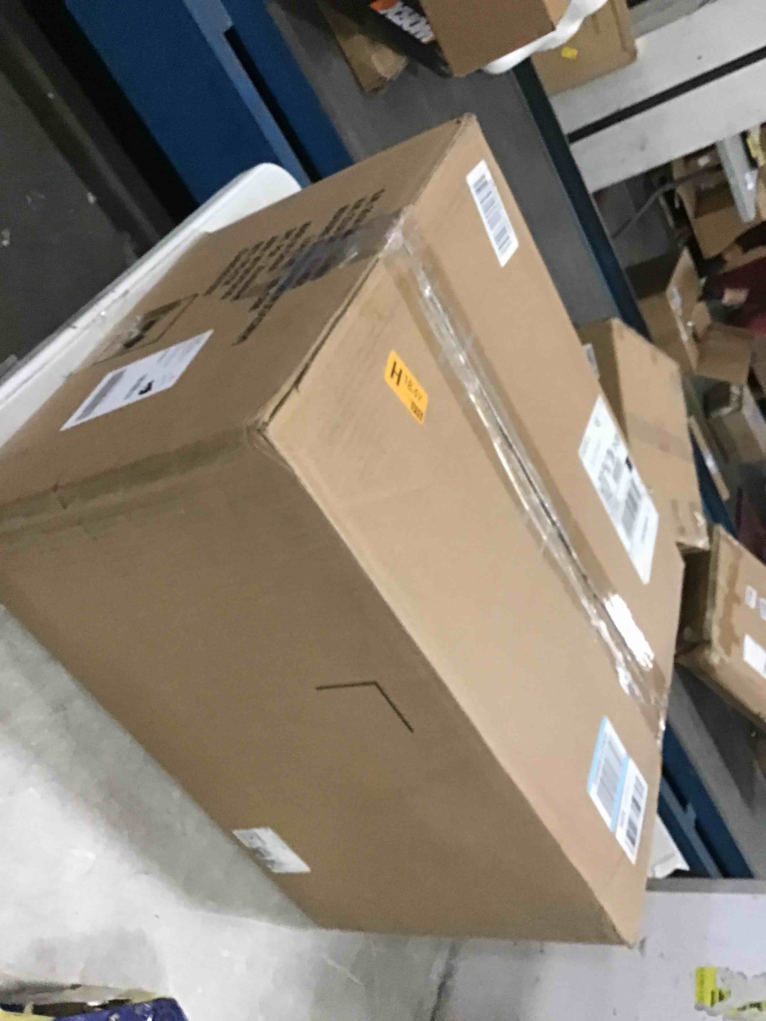 https://s3.amazonaws.com/lotting-images-prod/bidfta/PPE2108065_1736346640593.jpeg