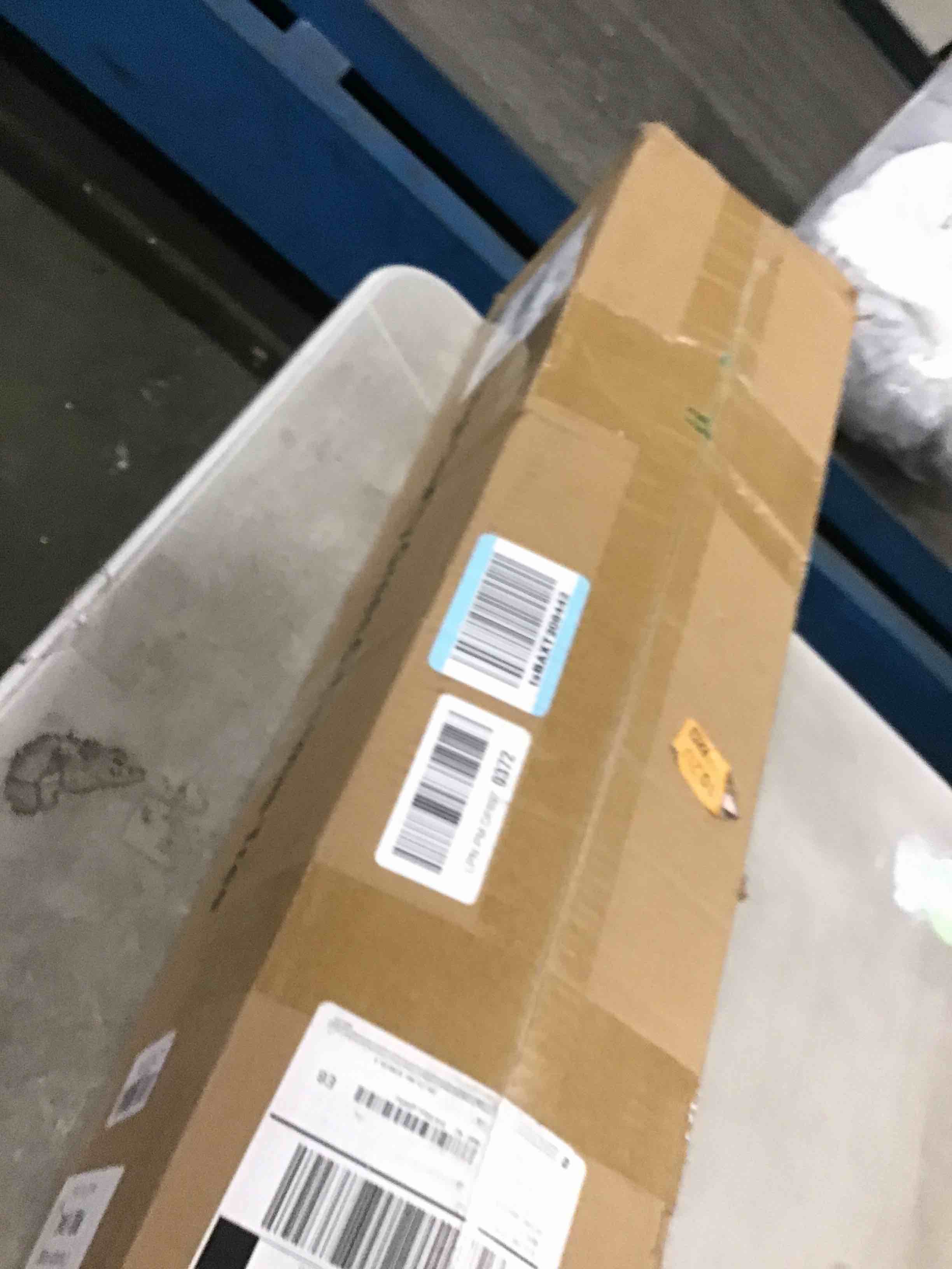 https://s3.amazonaws.com/lotting-images-prod/bidfta/PPE2108194_1736360428208.jpeg