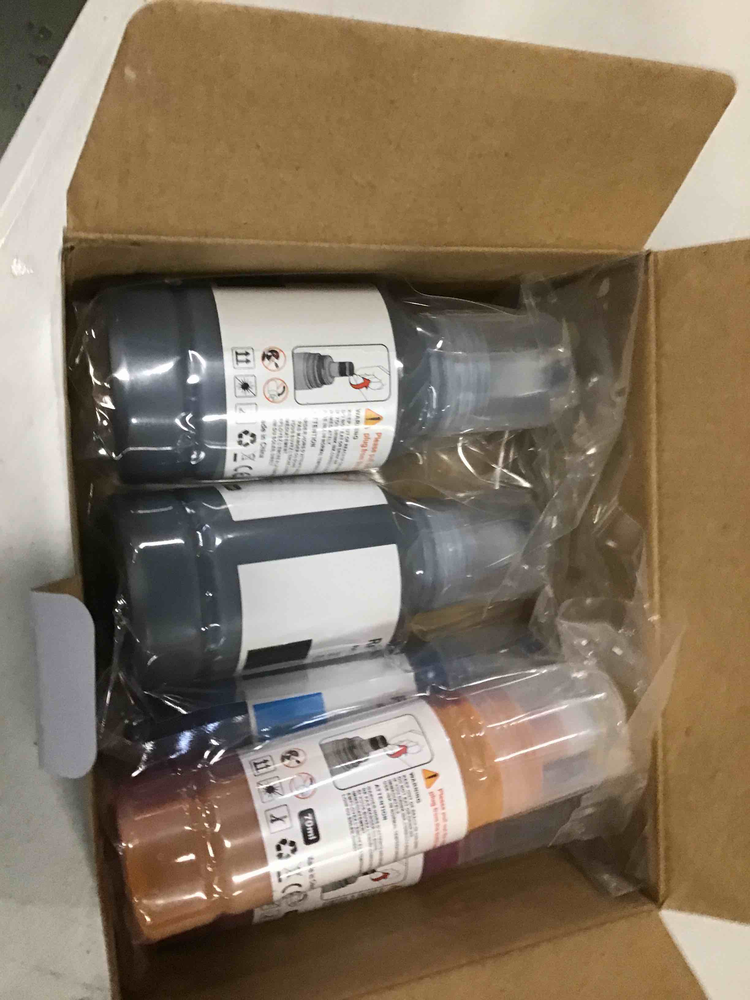 https://s3.amazonaws.com/lotting-images-prod/bidfta/PPE2108876_1736523060943.jpeg