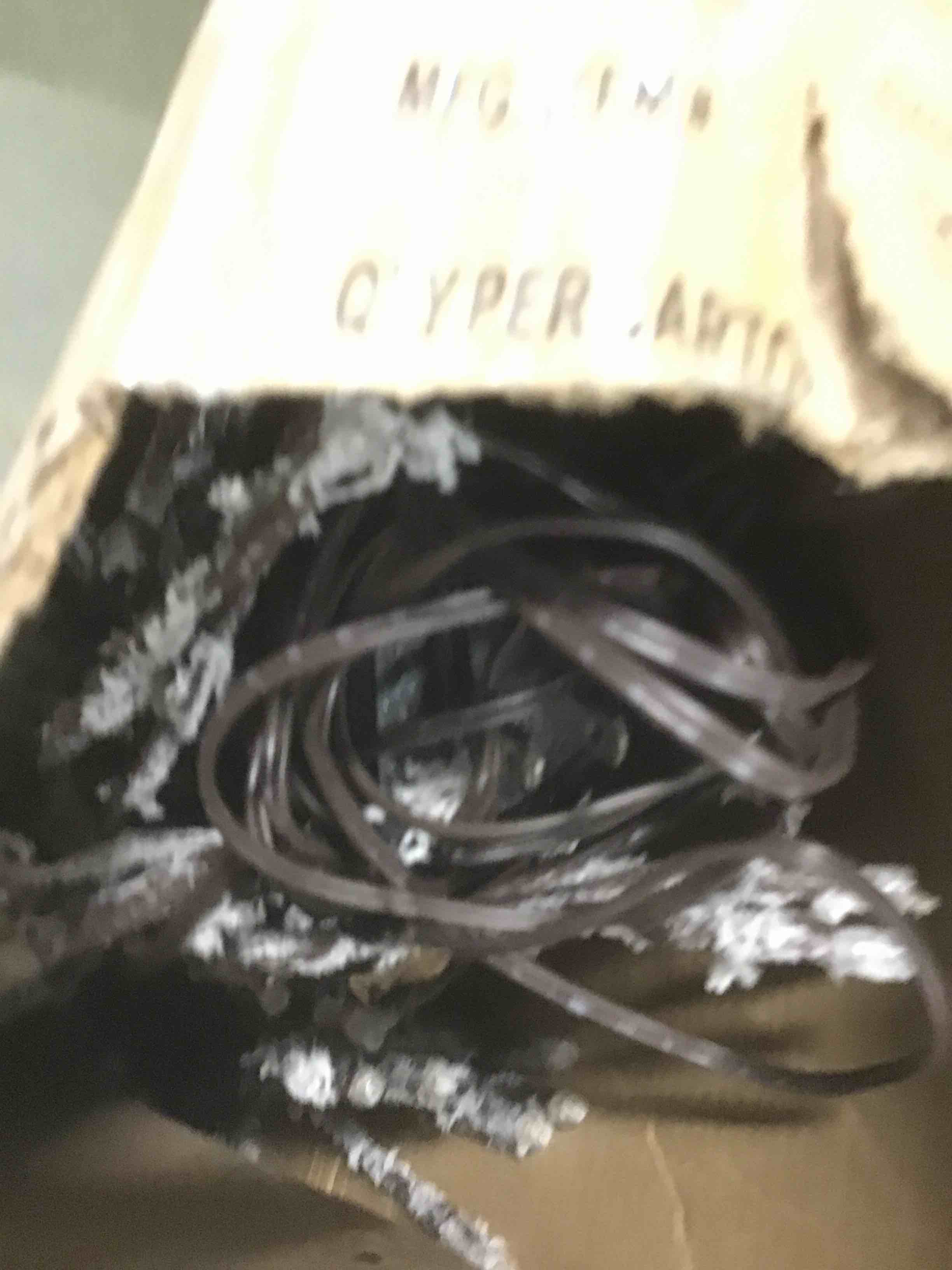 https://s3.amazonaws.com/lotting-images-prod/bidfta/PPE2109335_1736608453470.jpeg