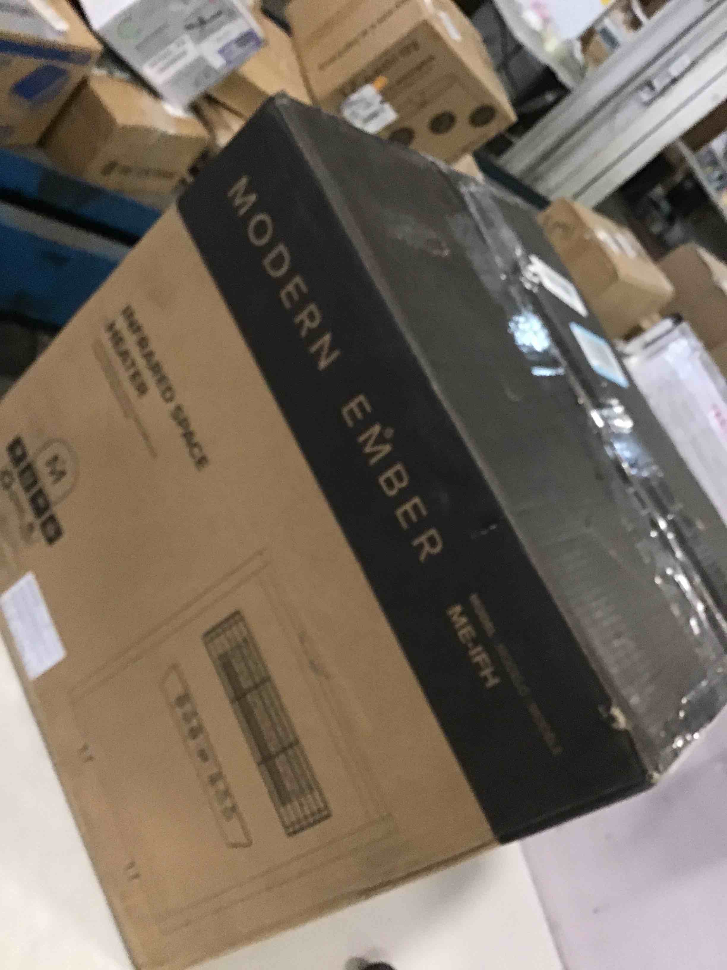 https://s3.amazonaws.com/lotting-images-prod/bidfta/PPE2109387_1736611425096.jpeg